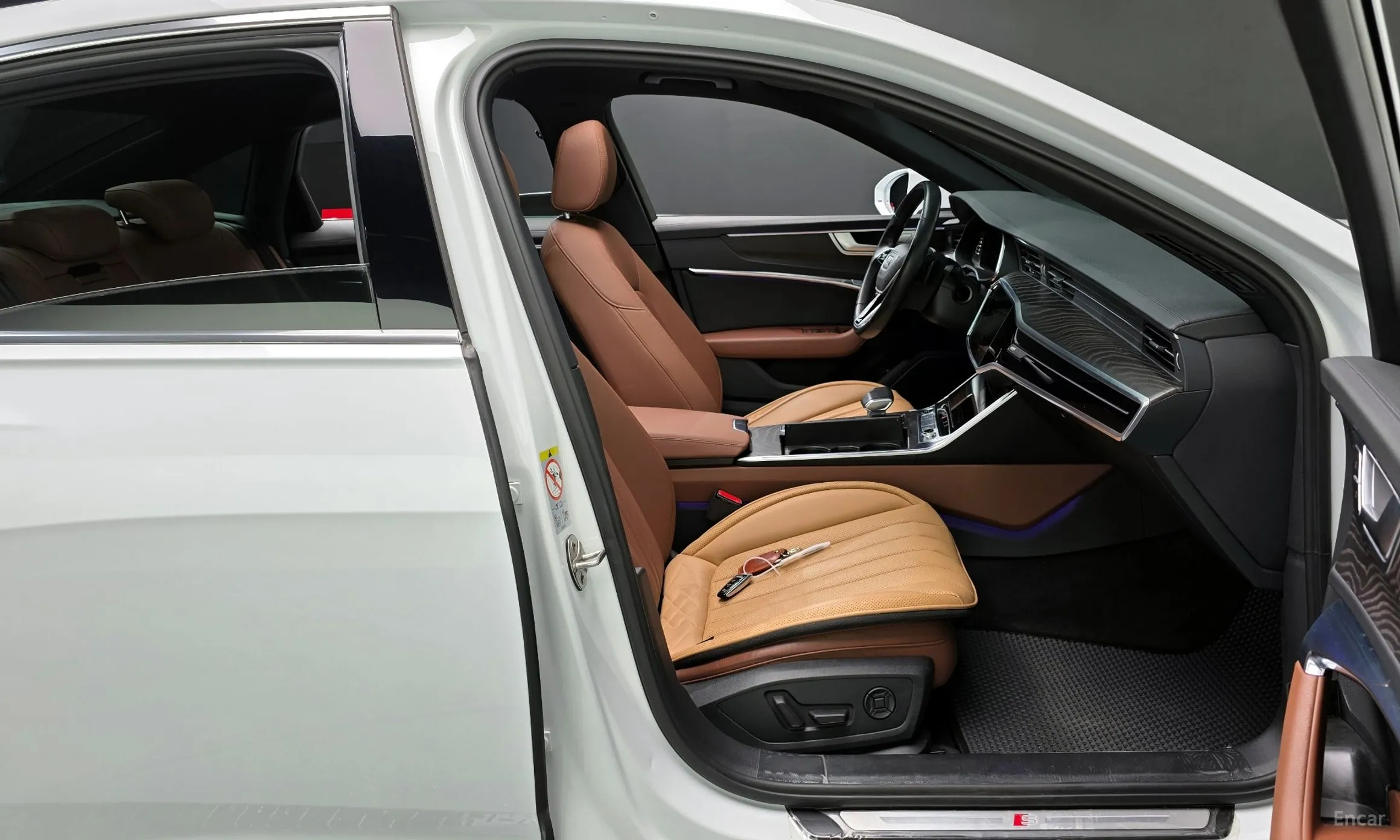 Audi A6 (C8) превью 10