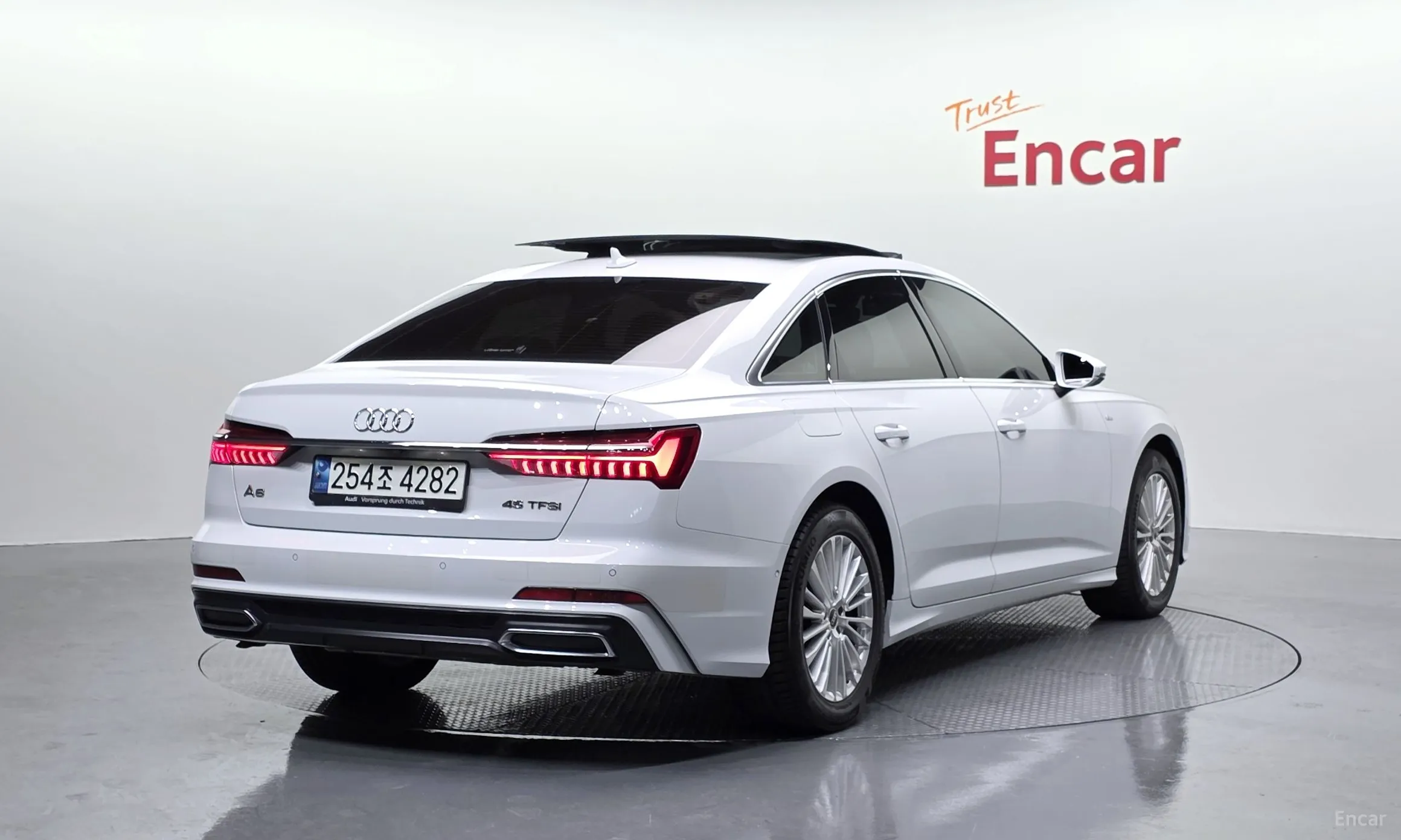 Audi A6 (C8)