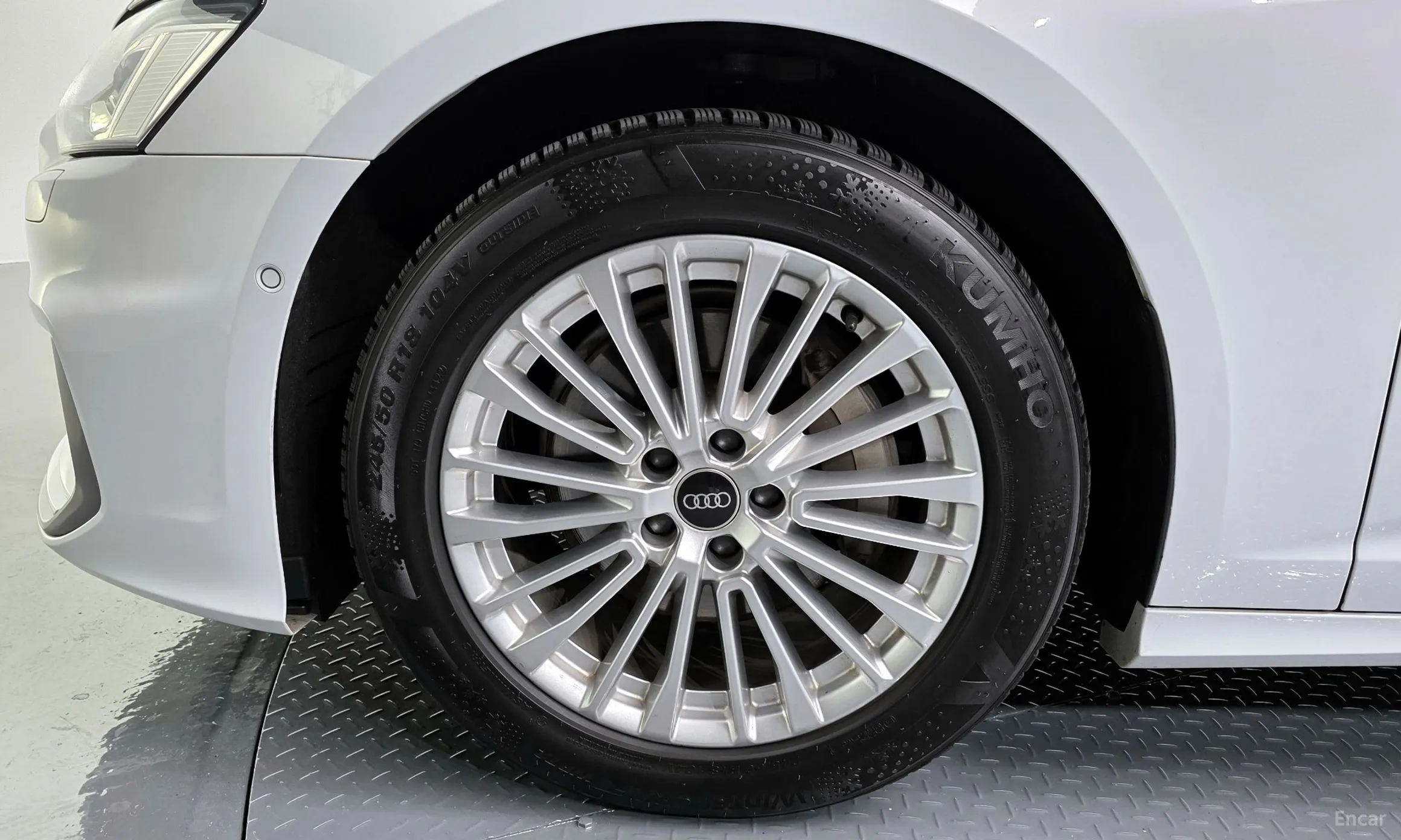 Audi A6 (C8) превью 5