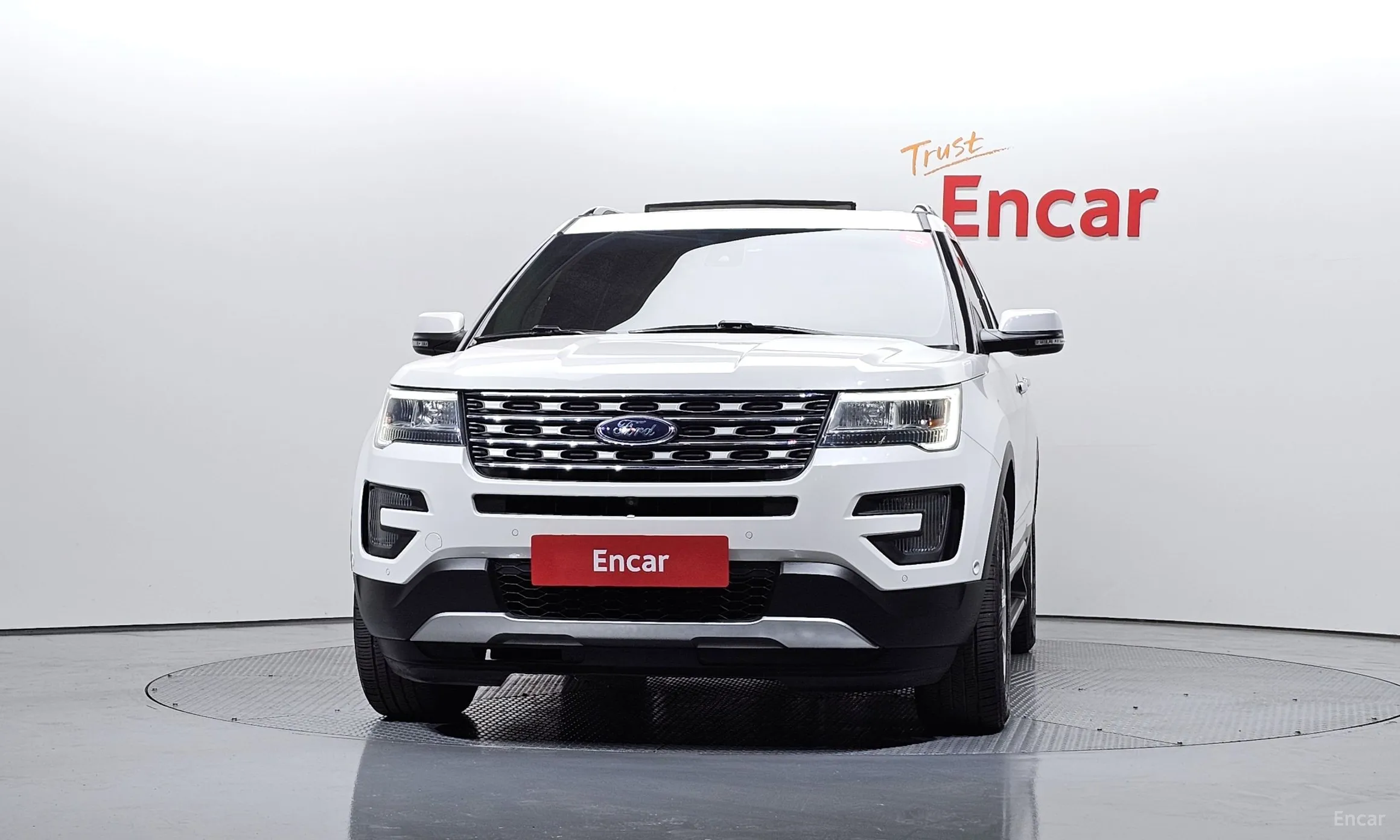 Ford Explorer превью 3