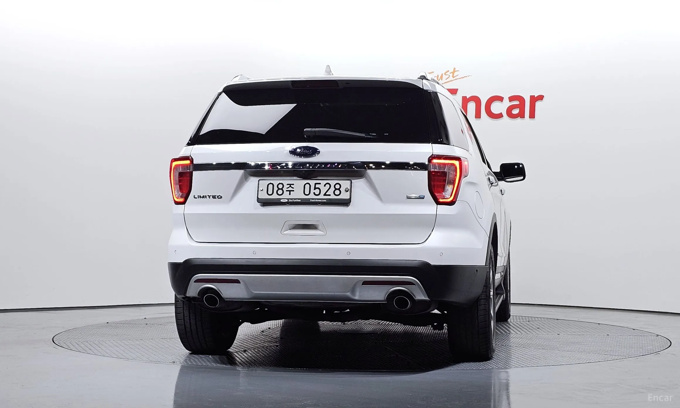 Ford Explorer превью 4