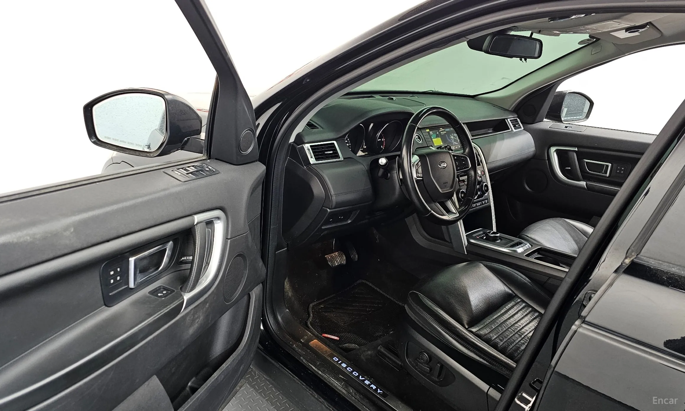Land Rover Discovery Sports превью 10