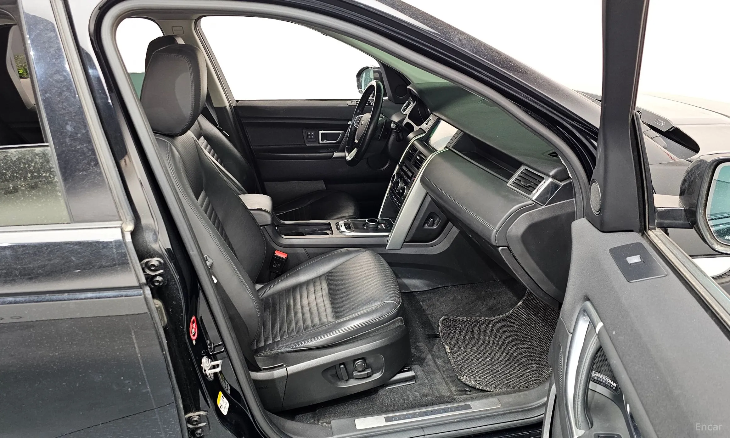 Land Rover Discovery Sports превью 11