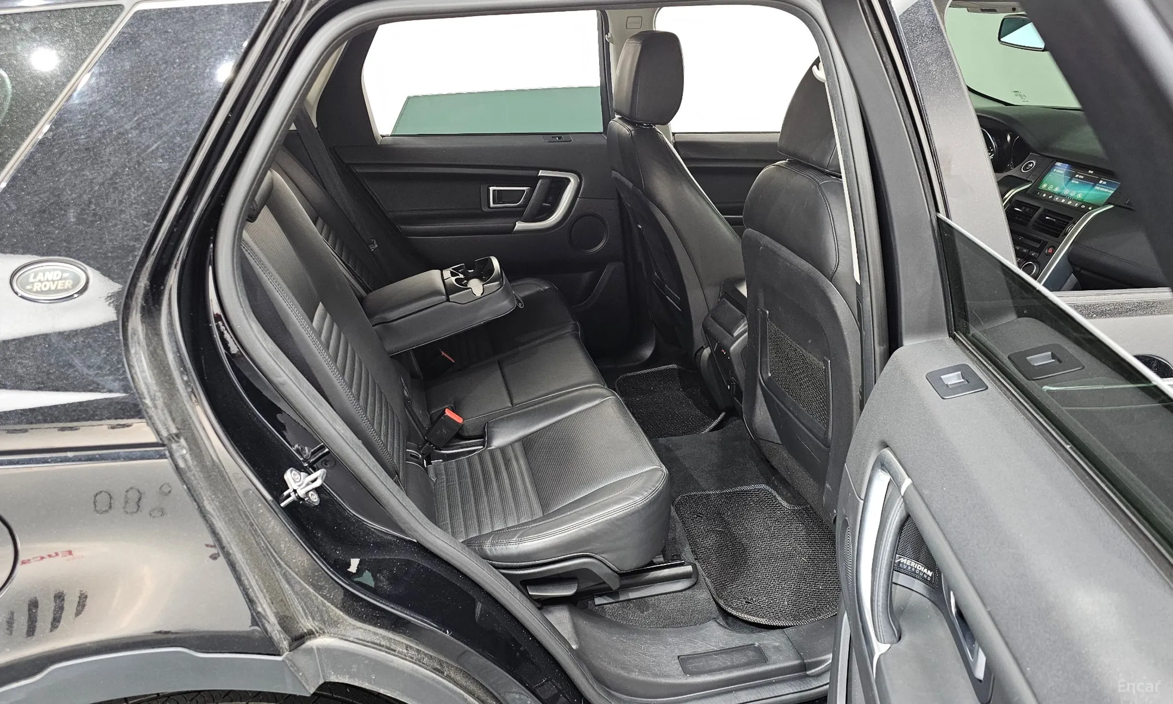 Land Rover Discovery Sports превью 12
