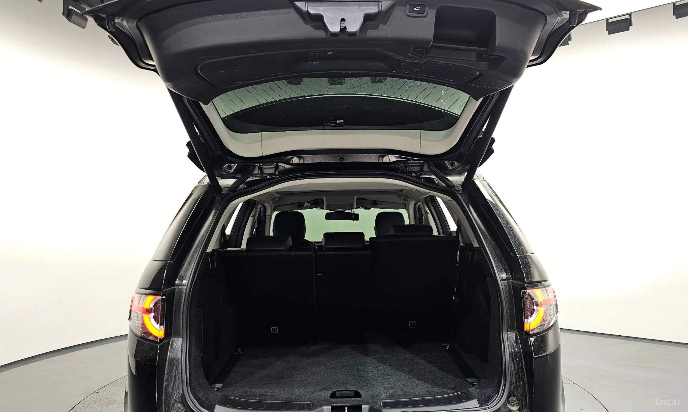 Land Rover Discovery Sports превью 20
