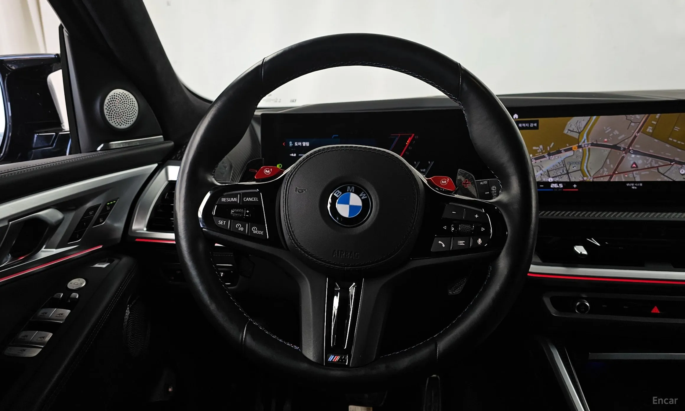 BMW XM (G09) превью 13