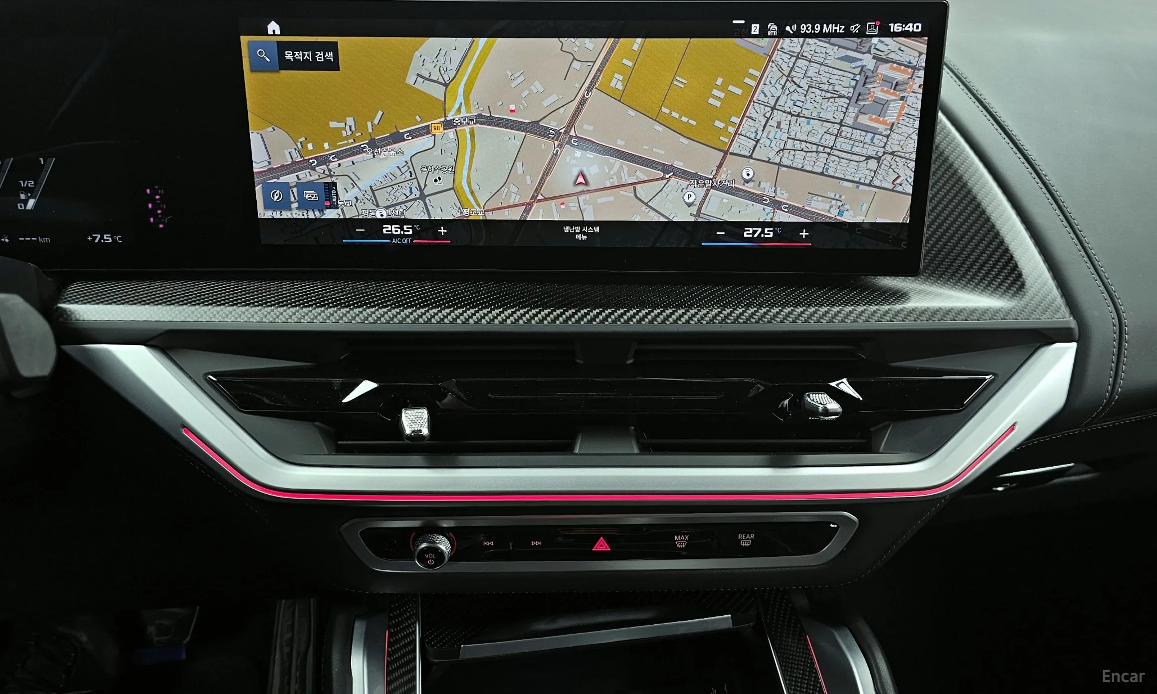 BMW XM (G09) превью 14