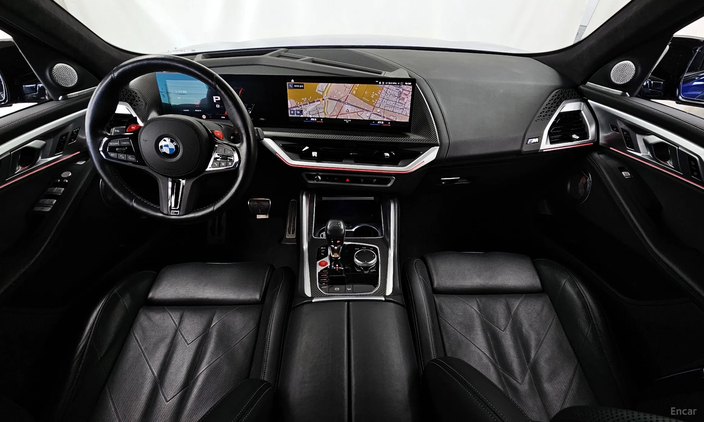 BMW XM (G09) превью 7