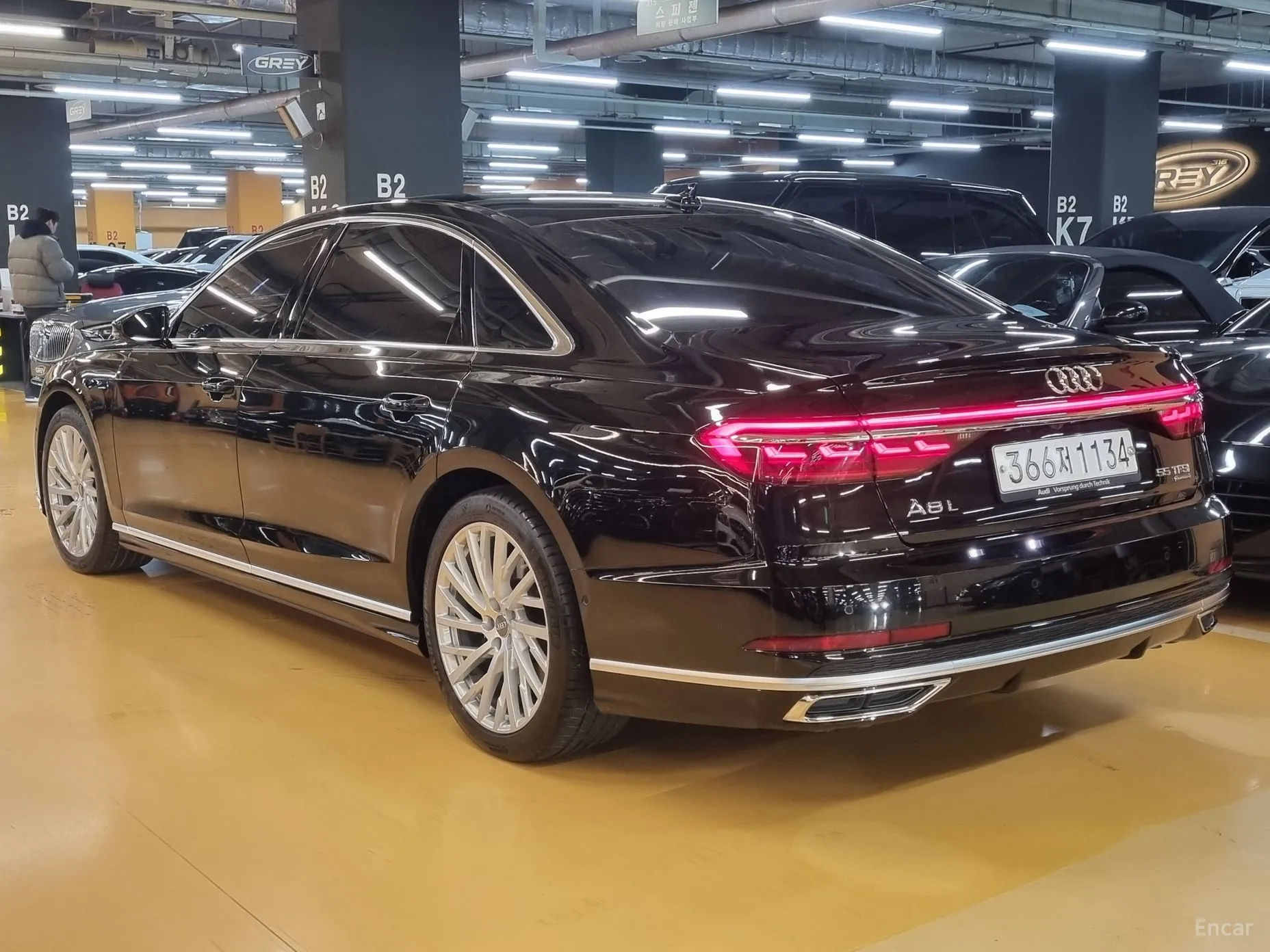Audi A8 (D5) превью 4
