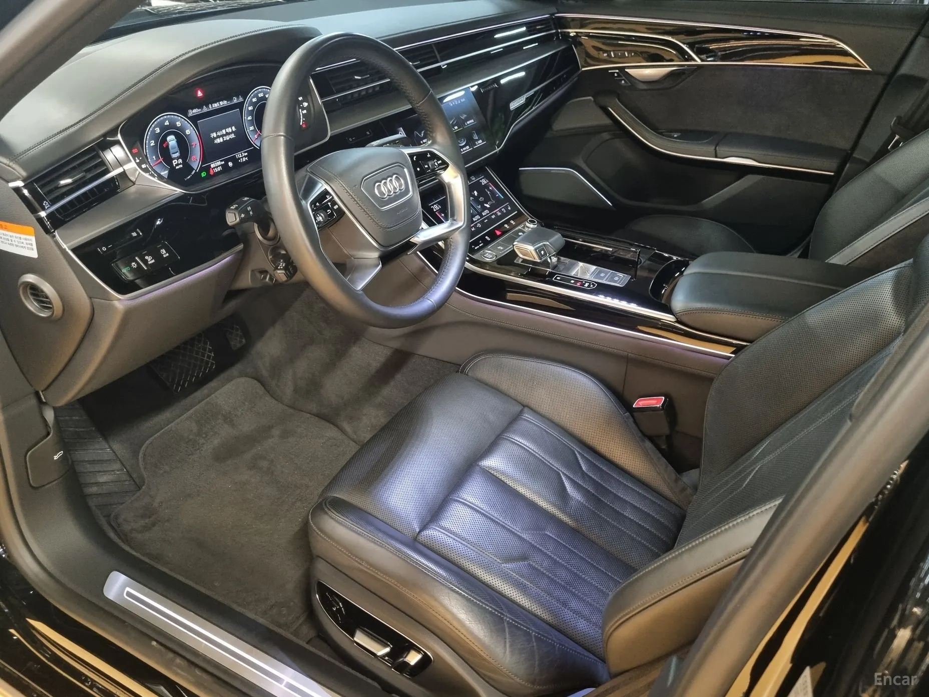 Audi A8 (D5) превью 6