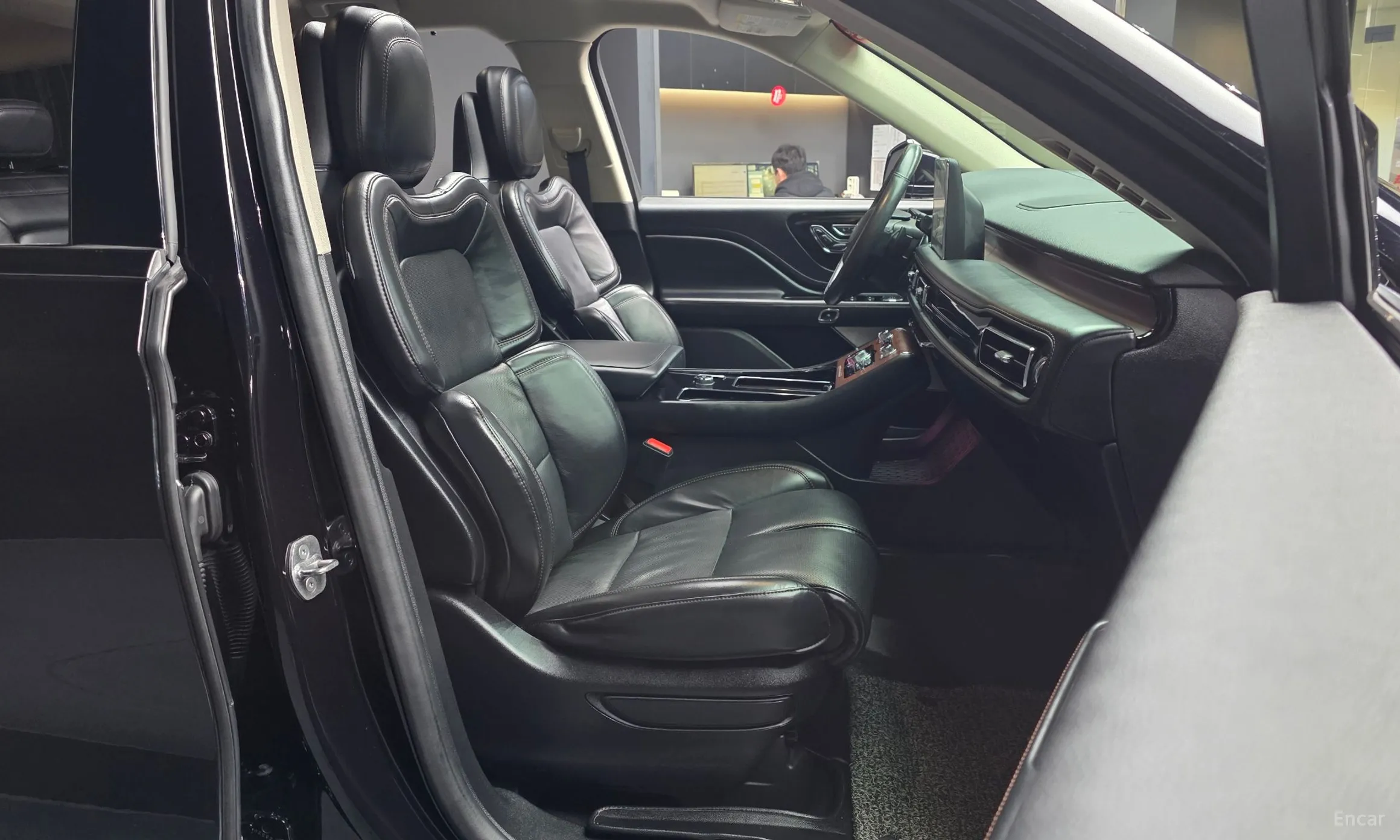 Lincoln Aviator 2nd Generation превью 11