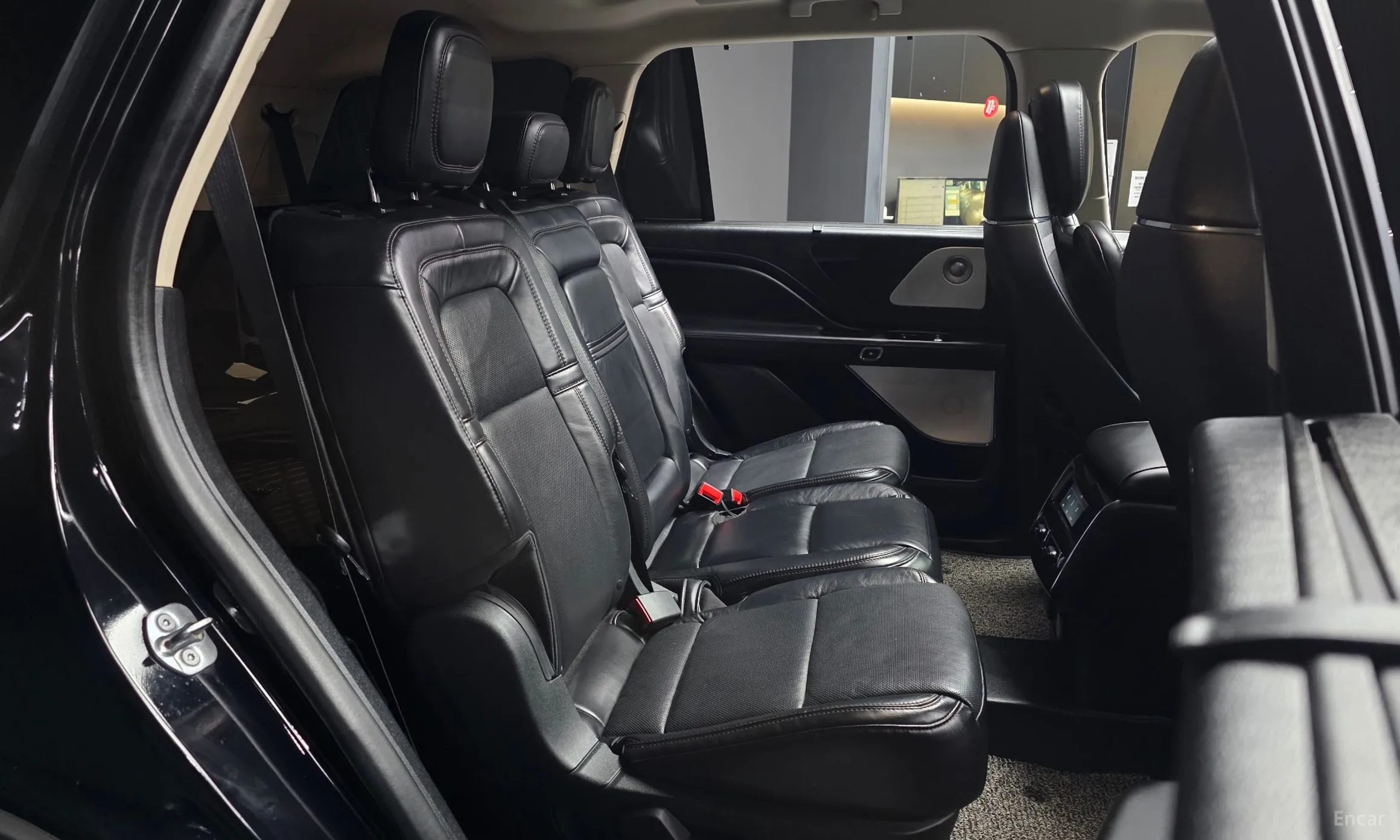 Lincoln Aviator 2nd Generation превью 12