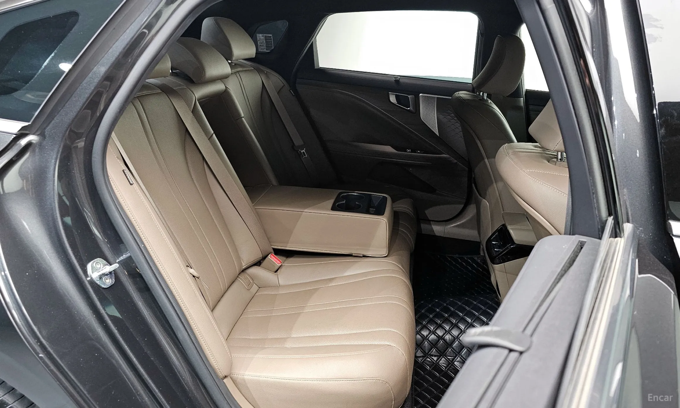 Kia K8 превью 12