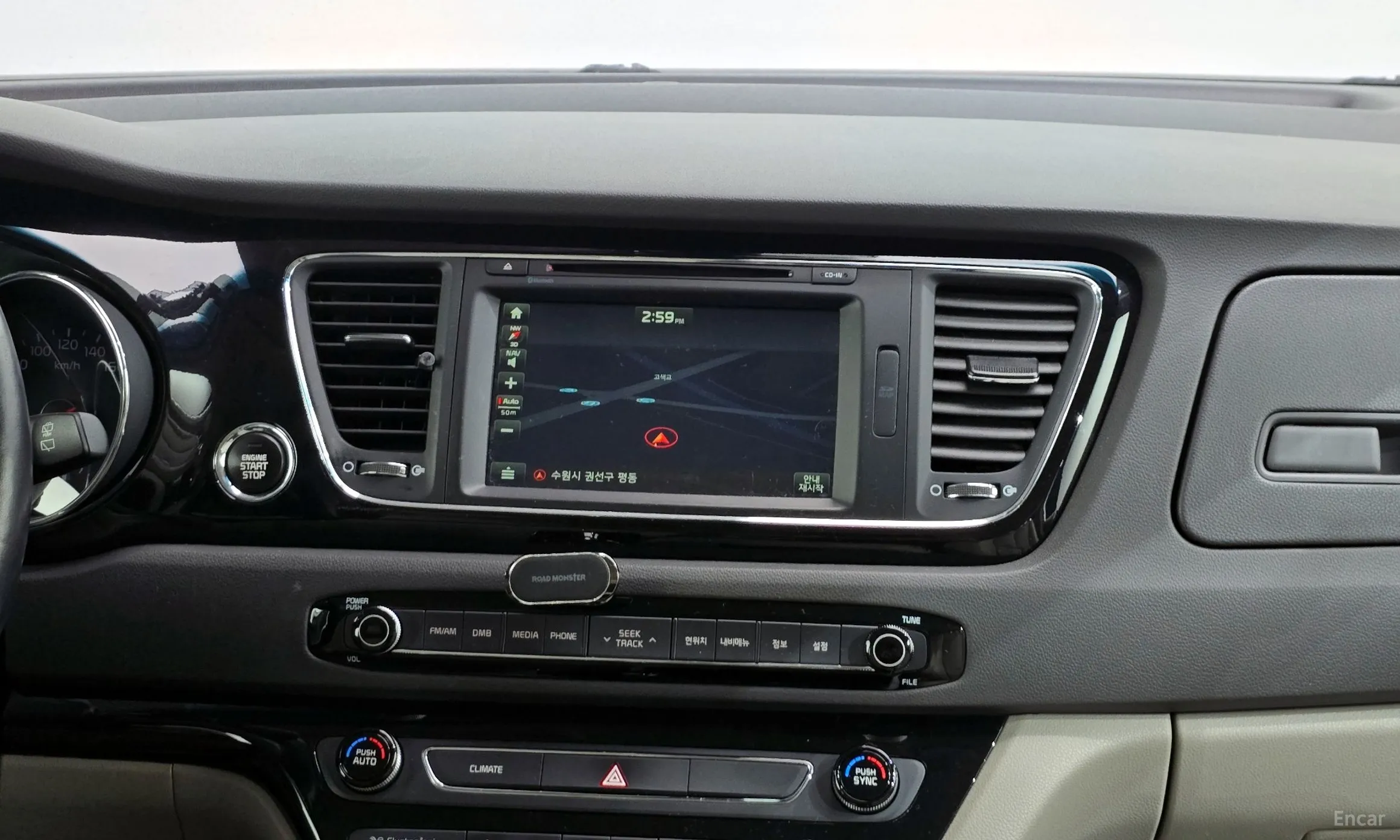 Kia Carnival превью 14