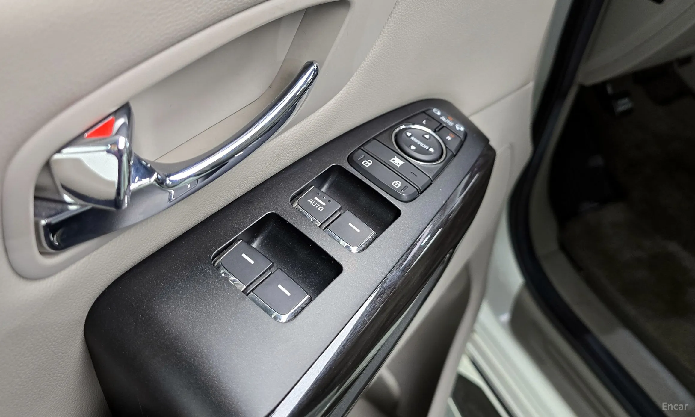 Kia Carnival превью 17