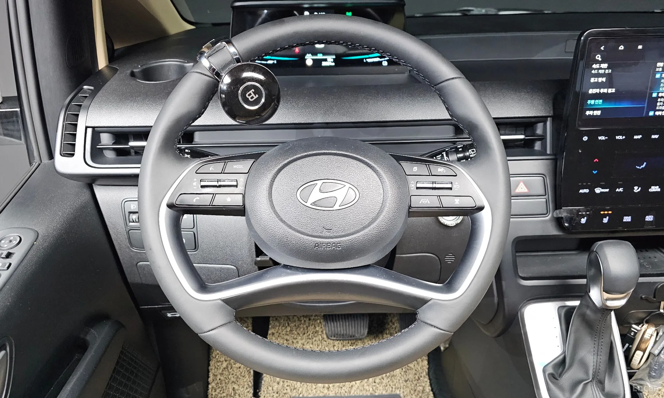 Hyundai Staria превью 14