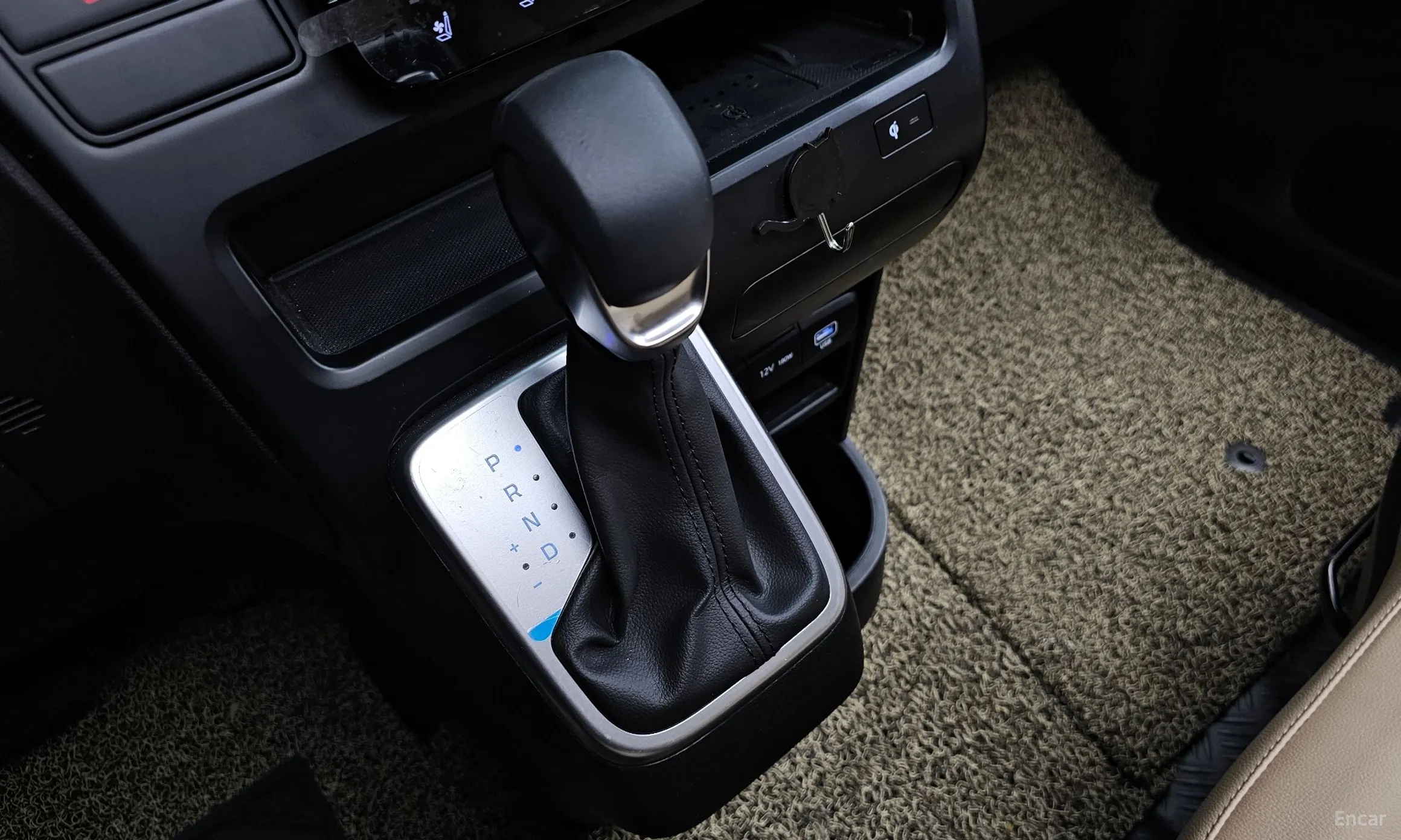 Hyundai Staria превью 9