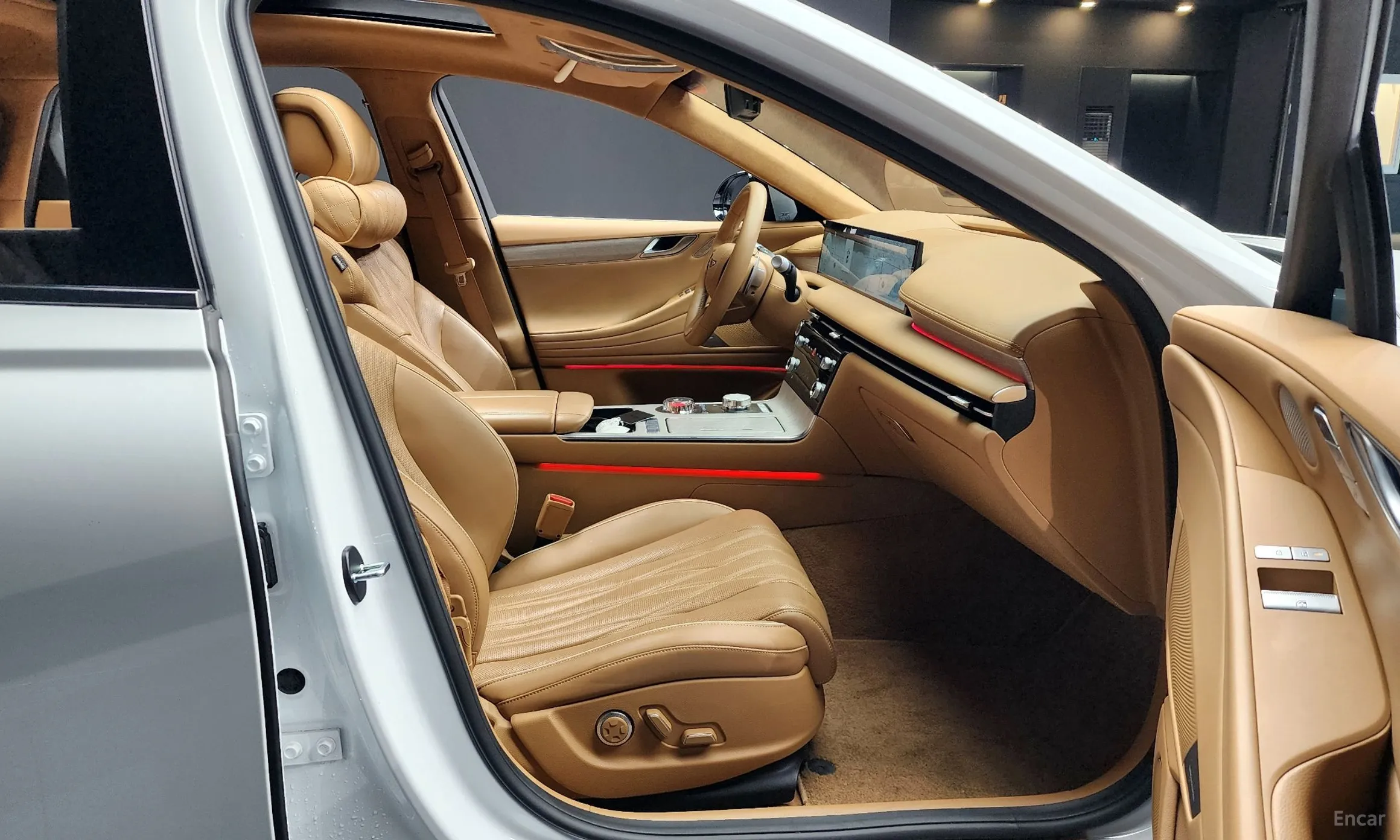Genesis G80 (RG3) превью 10