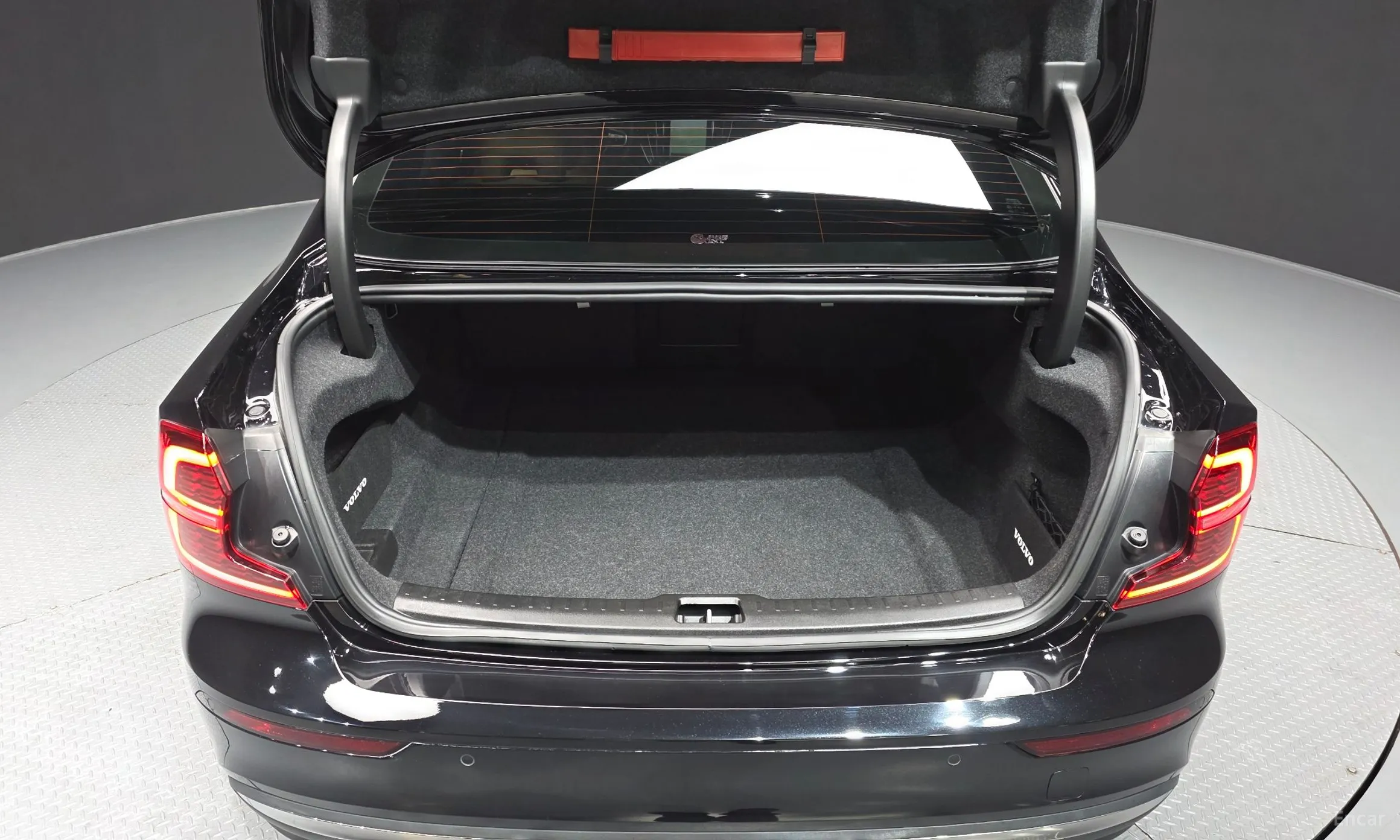 Volvo S60 3rd Generation превью 20