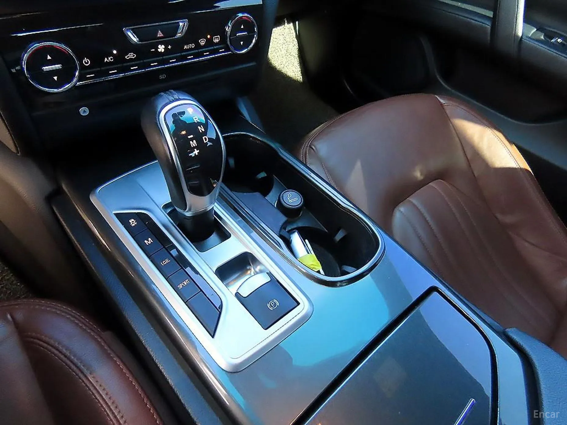 Maserati Ghibli превью 10