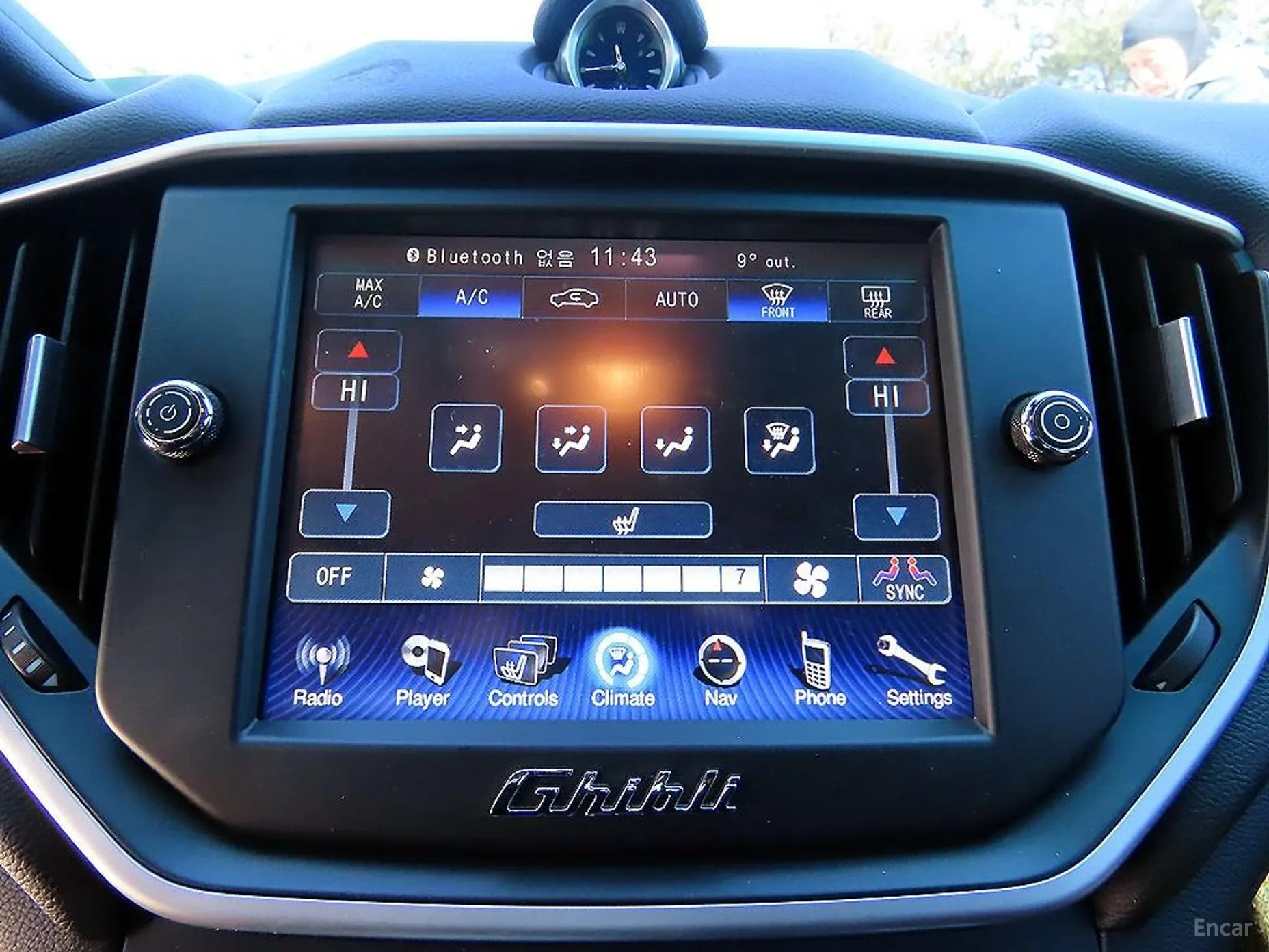 Maserati Ghibli превью 14