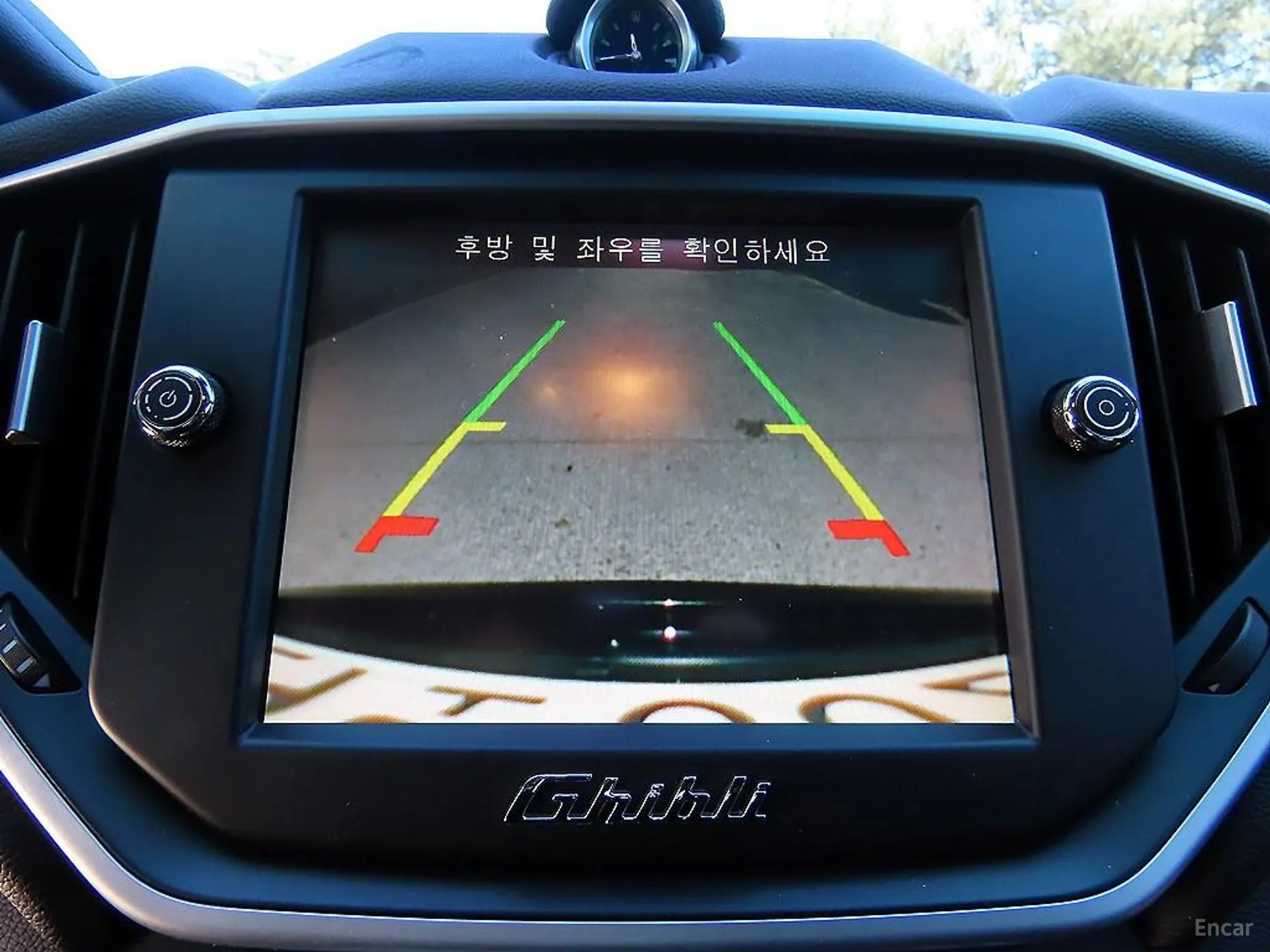 Maserati Ghibli превью 15