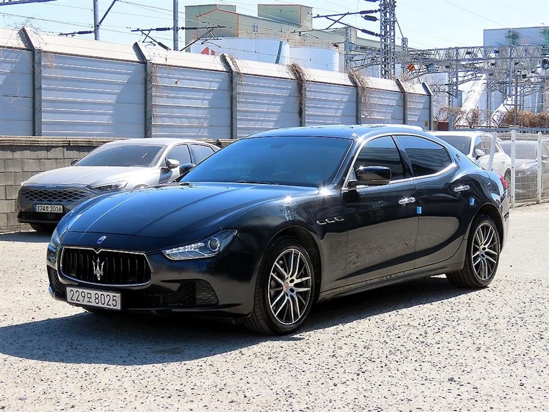 Maserati Ghibli превью 2