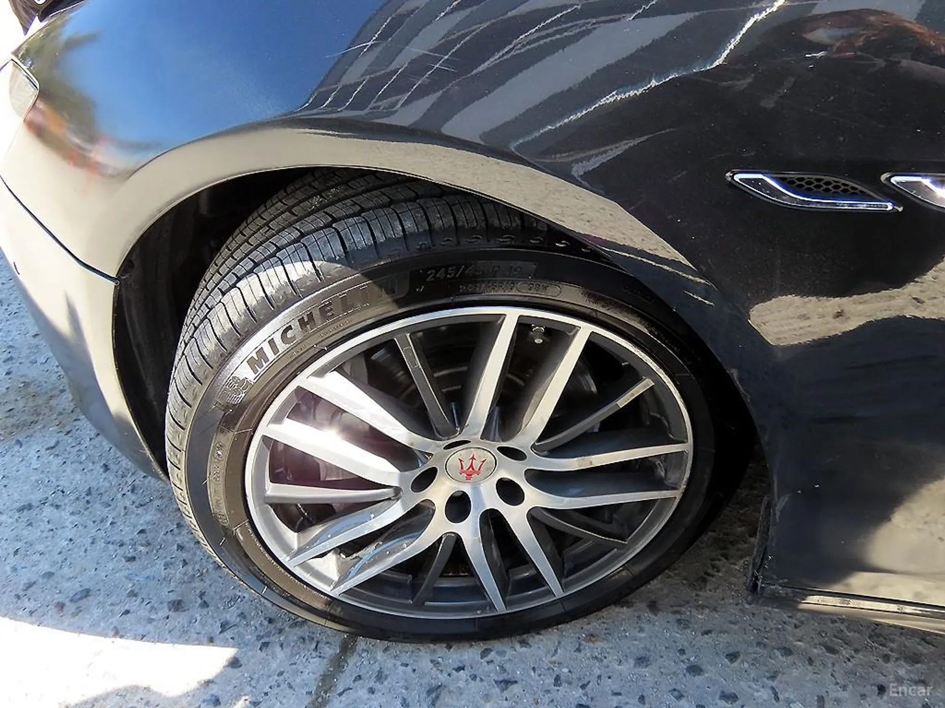 Maserati Ghibli превью 20