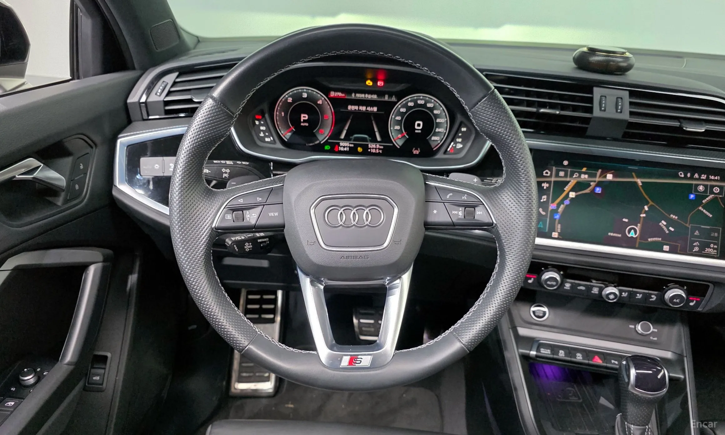 Audi Q3 (F3) превью 13