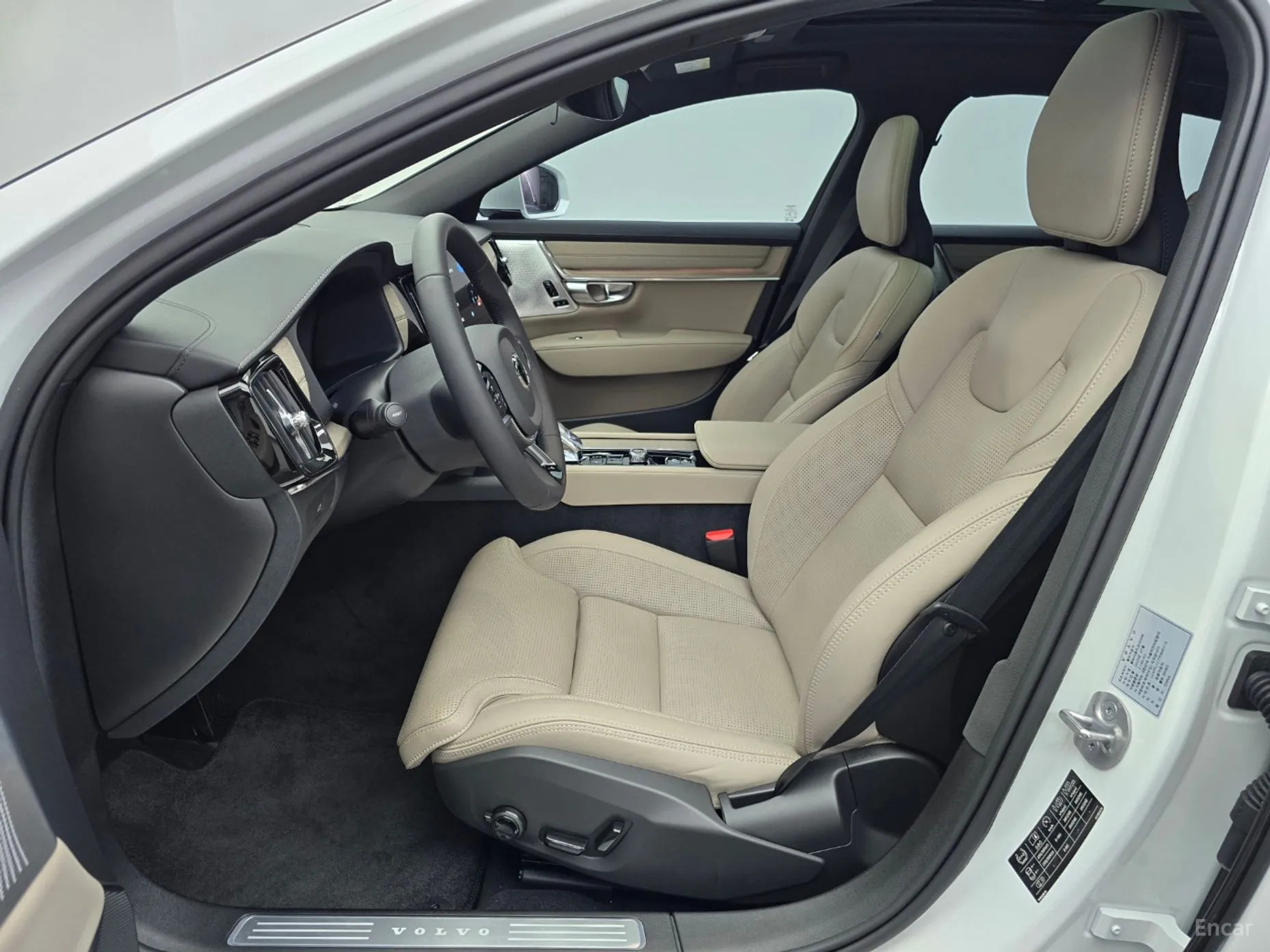 Volvo S90 превью 10
