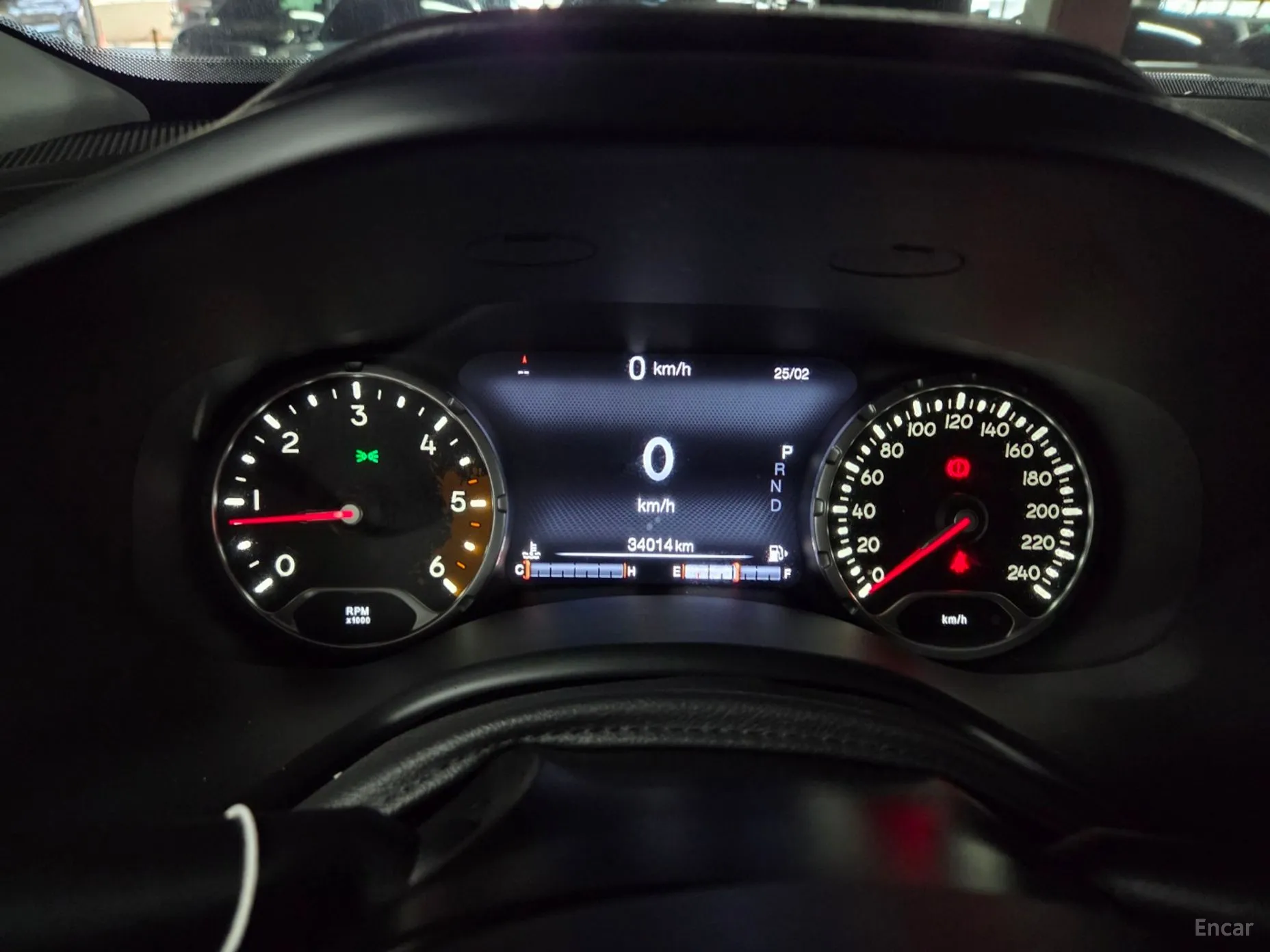 Jeep Renegade превью 11