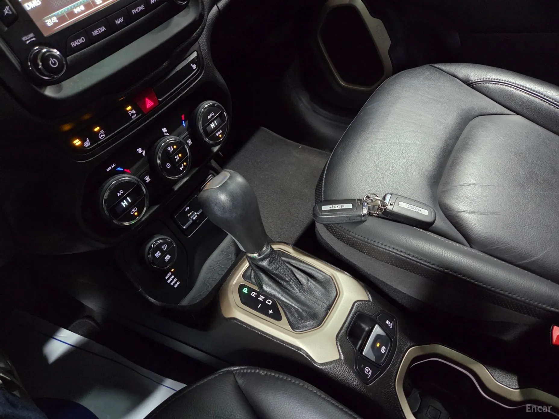 Jeep Renegade превью 14