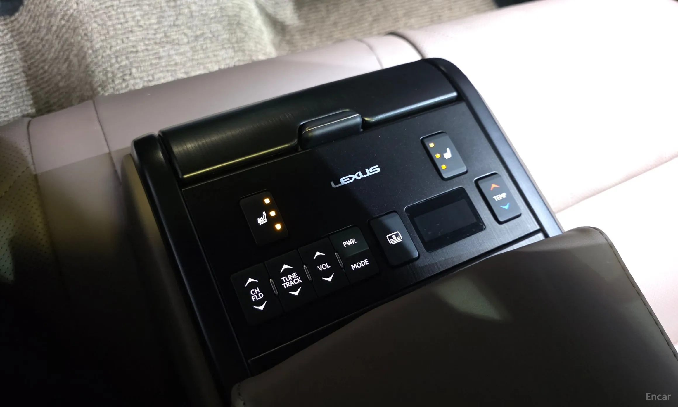 Lexus ES300h 7th Generation превью 18