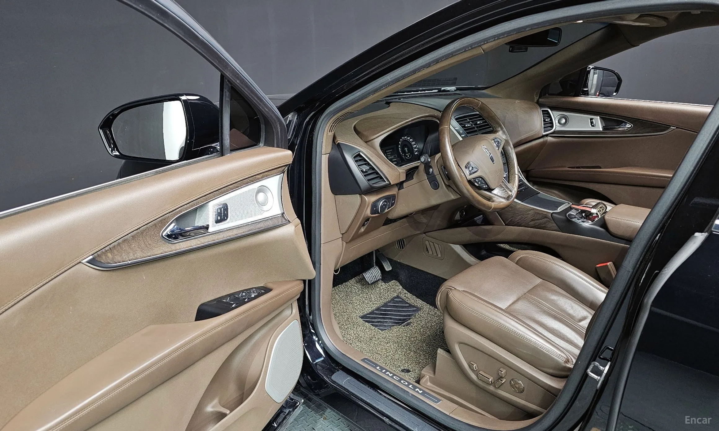 Lincoln MKX 2nd Generation превью 10