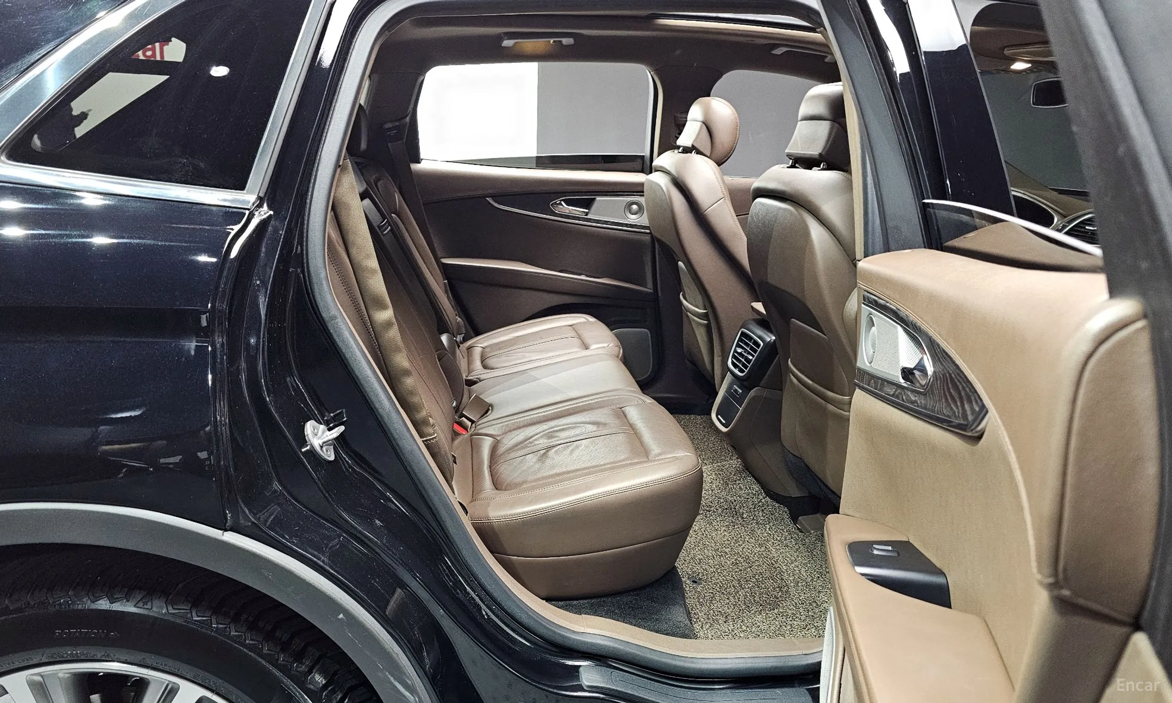Lincoln MKX 2nd Generation превью 12