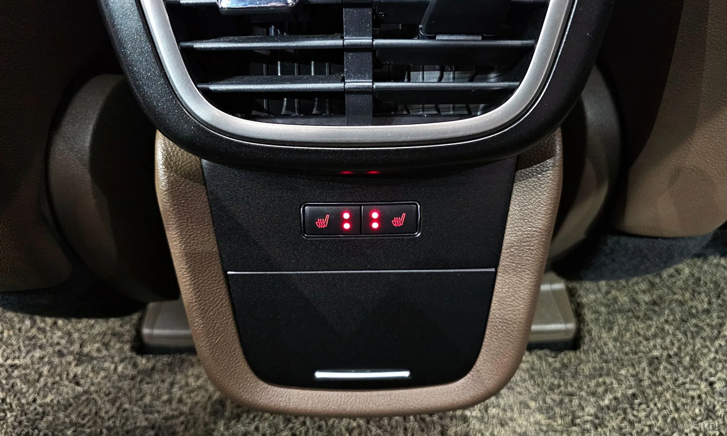 Lincoln MKX 2nd Generation превью 19