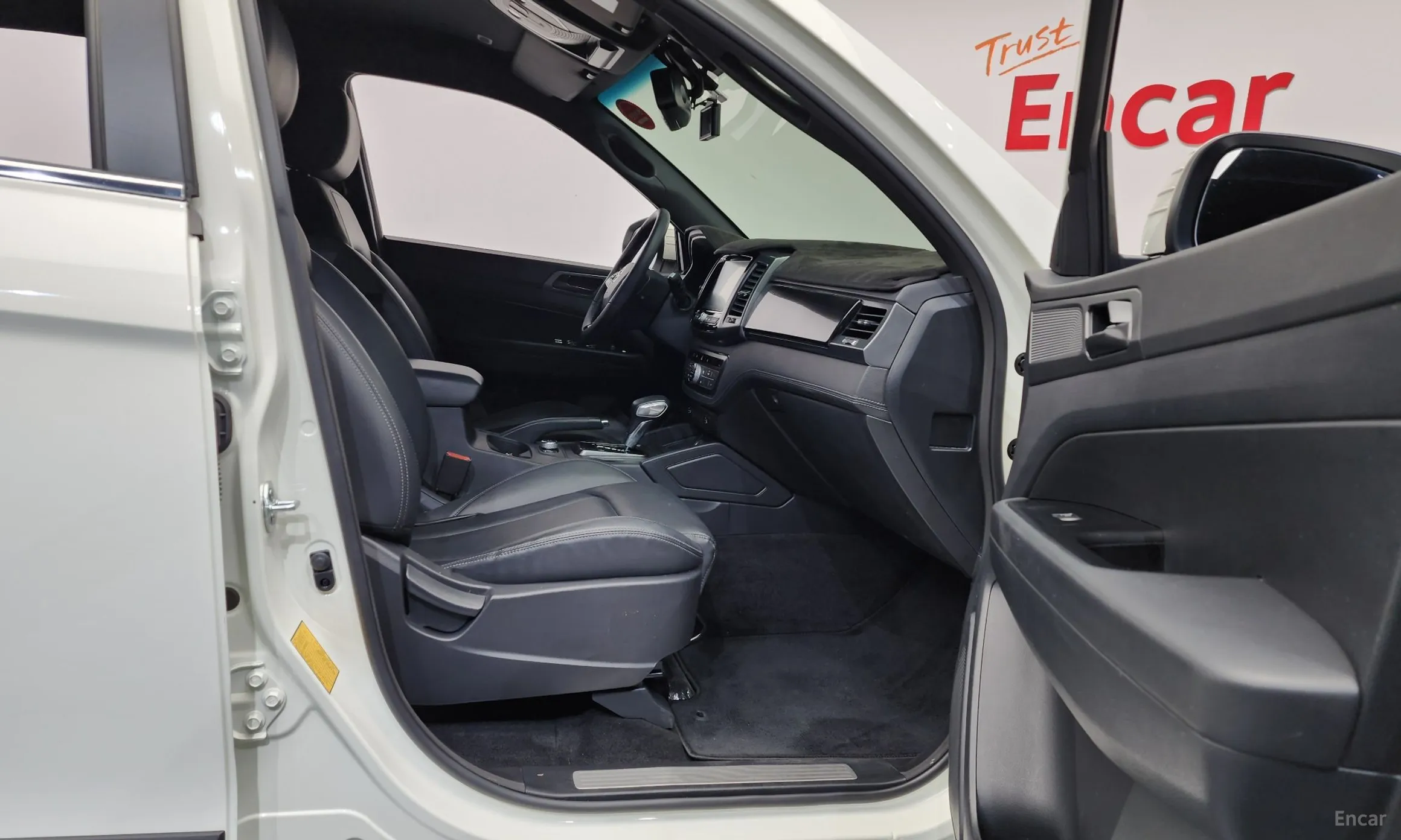 KG Mobility (SsangYong) Rexton Sports Khan превью 11