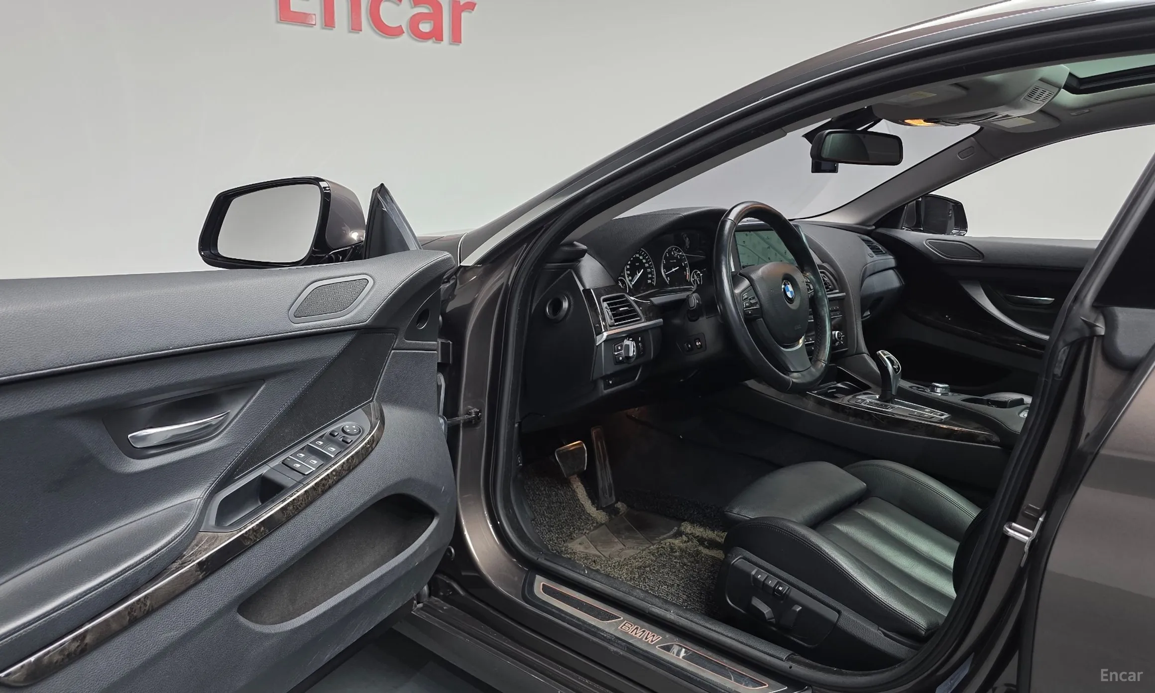 BMW 6 Series (F12) превью 10