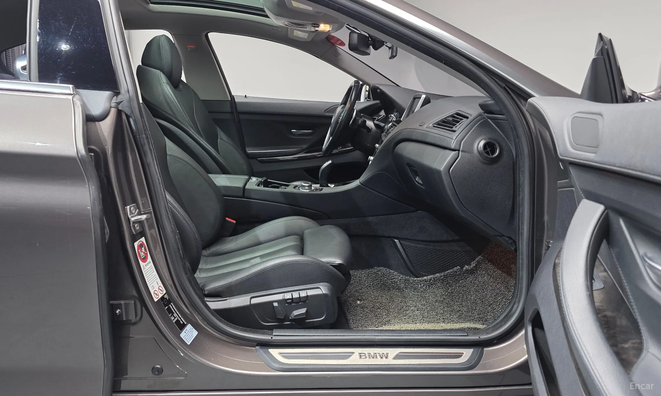 BMW 6 Series (F12) превью 11