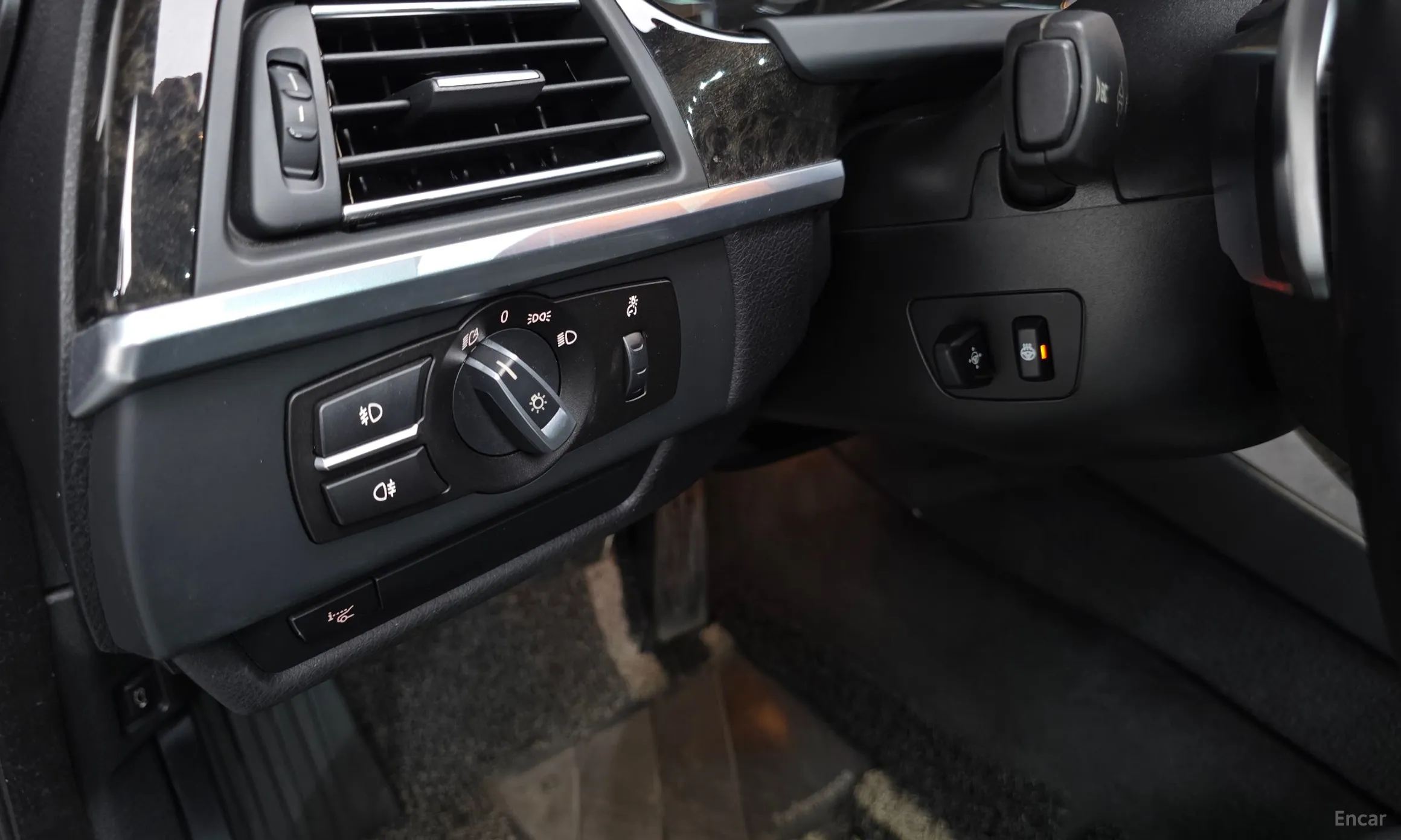BMW 6 Series (F12) превью 15
