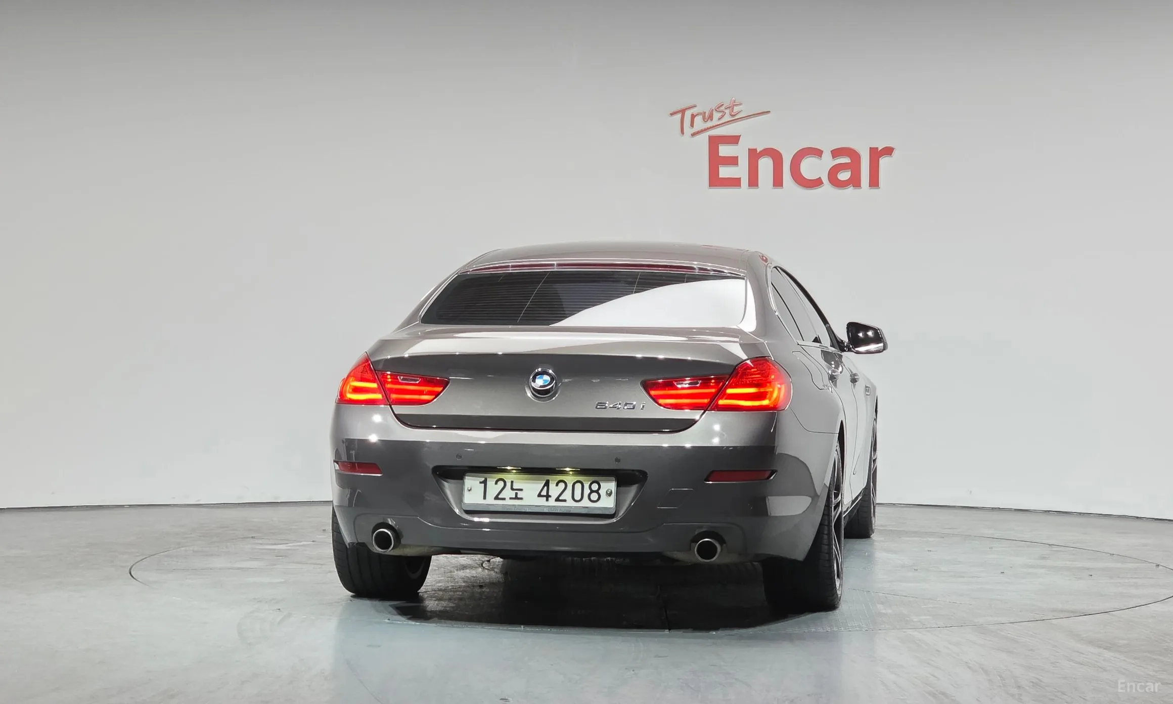 BMW 6 Series (F12) превью 4