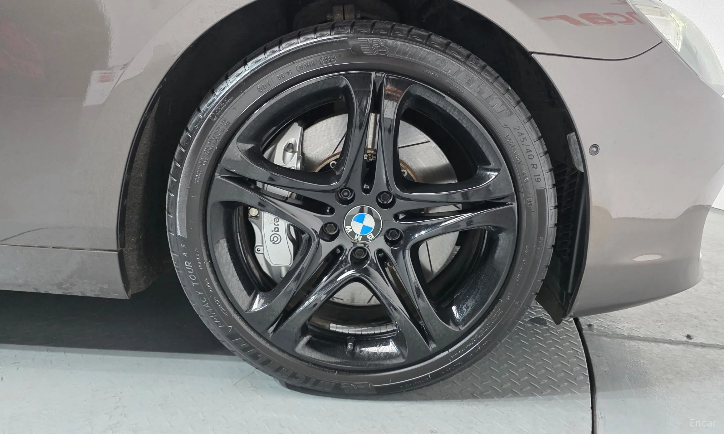 BMW 6 Series (F12) превью 5