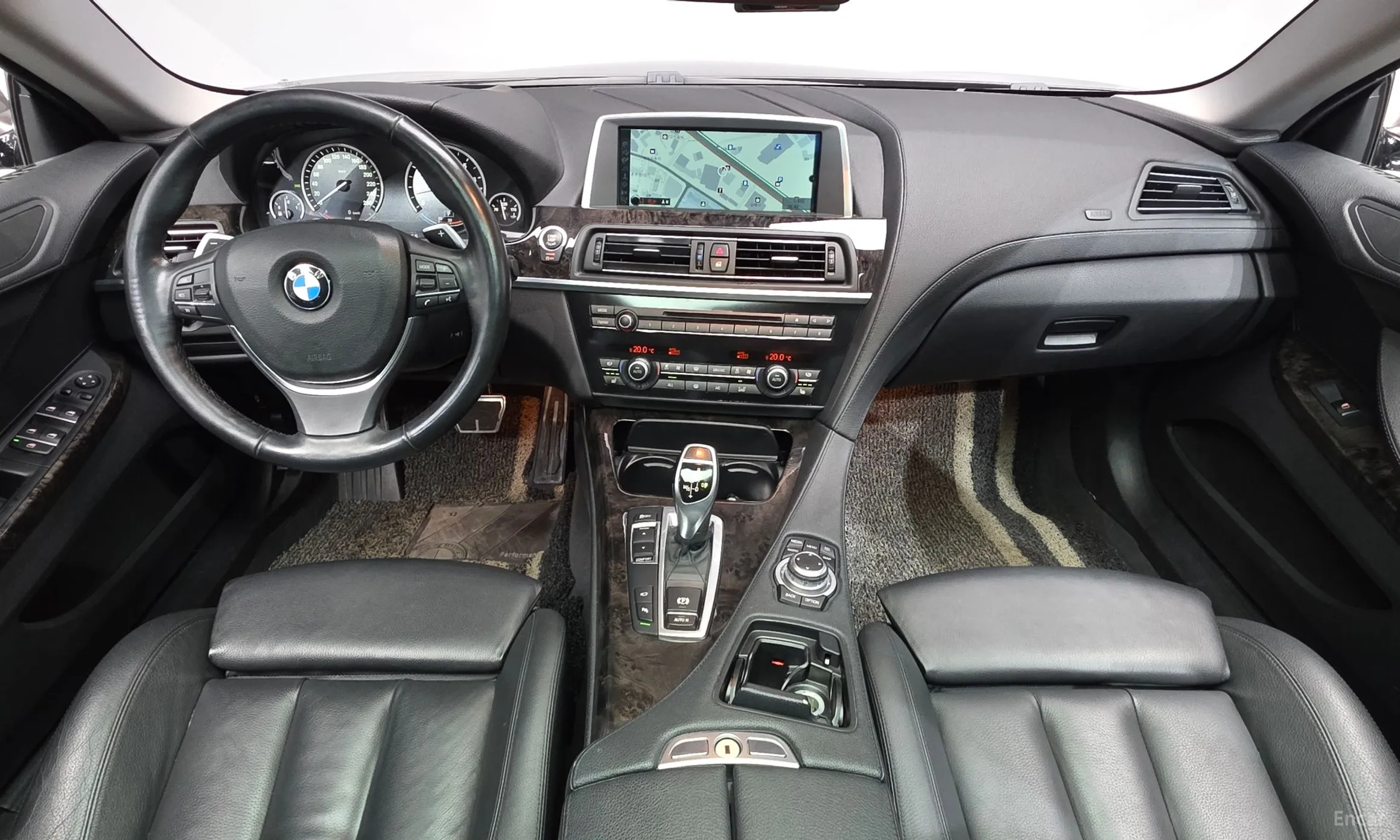 BMW 6 Series (F12) превью 7