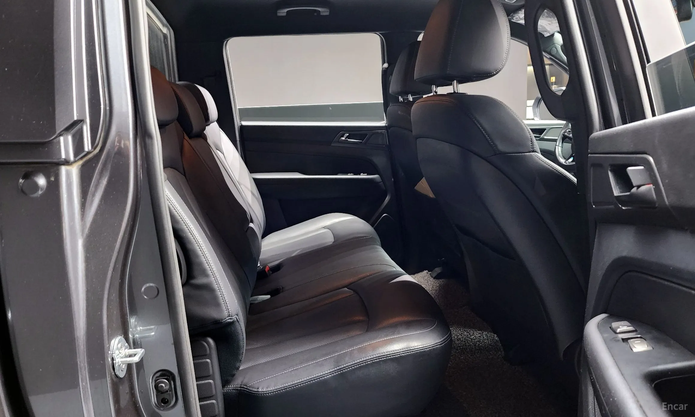 KG Mobility (SsangYong) Rexton Sports Khan превью 12