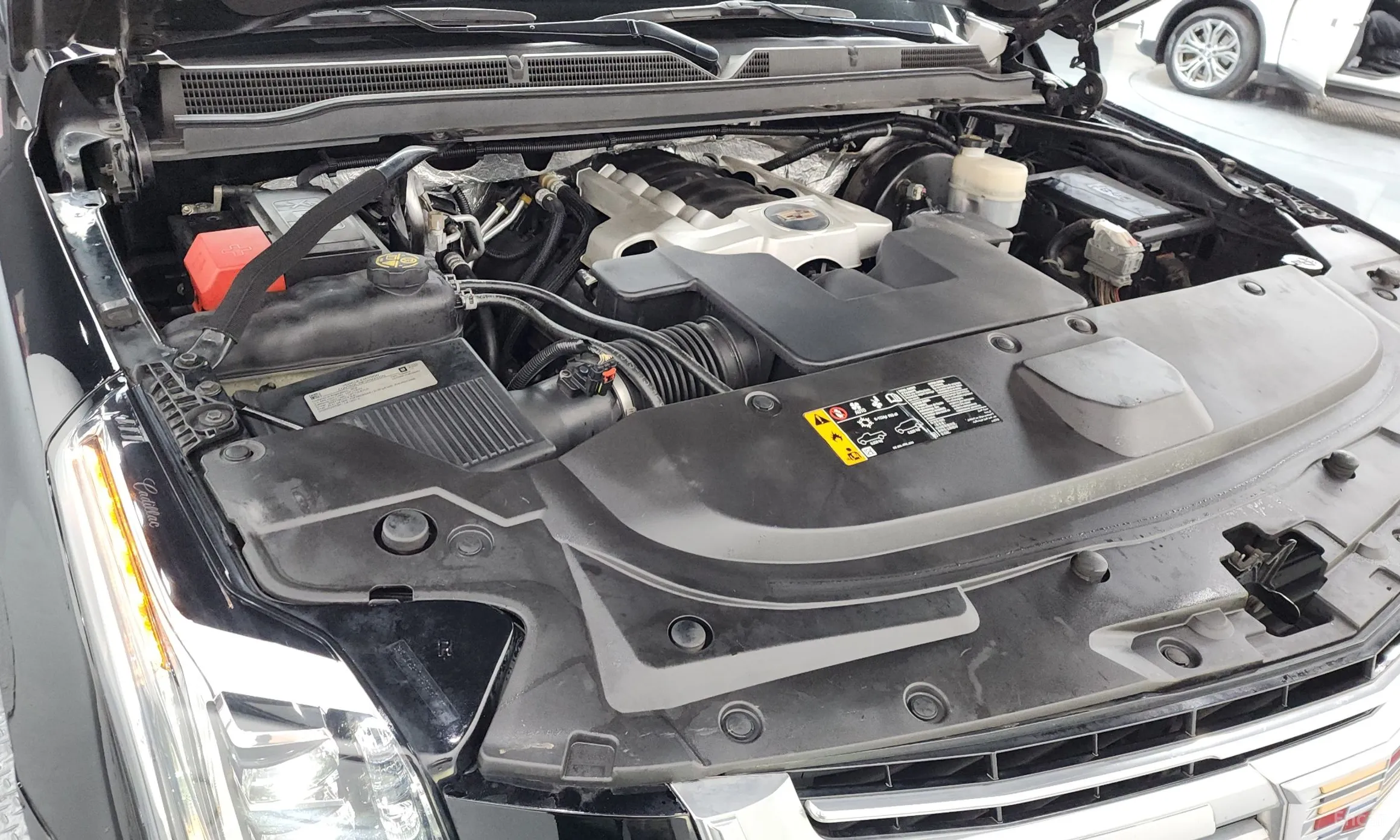 Cadillac Escalade превью 6
