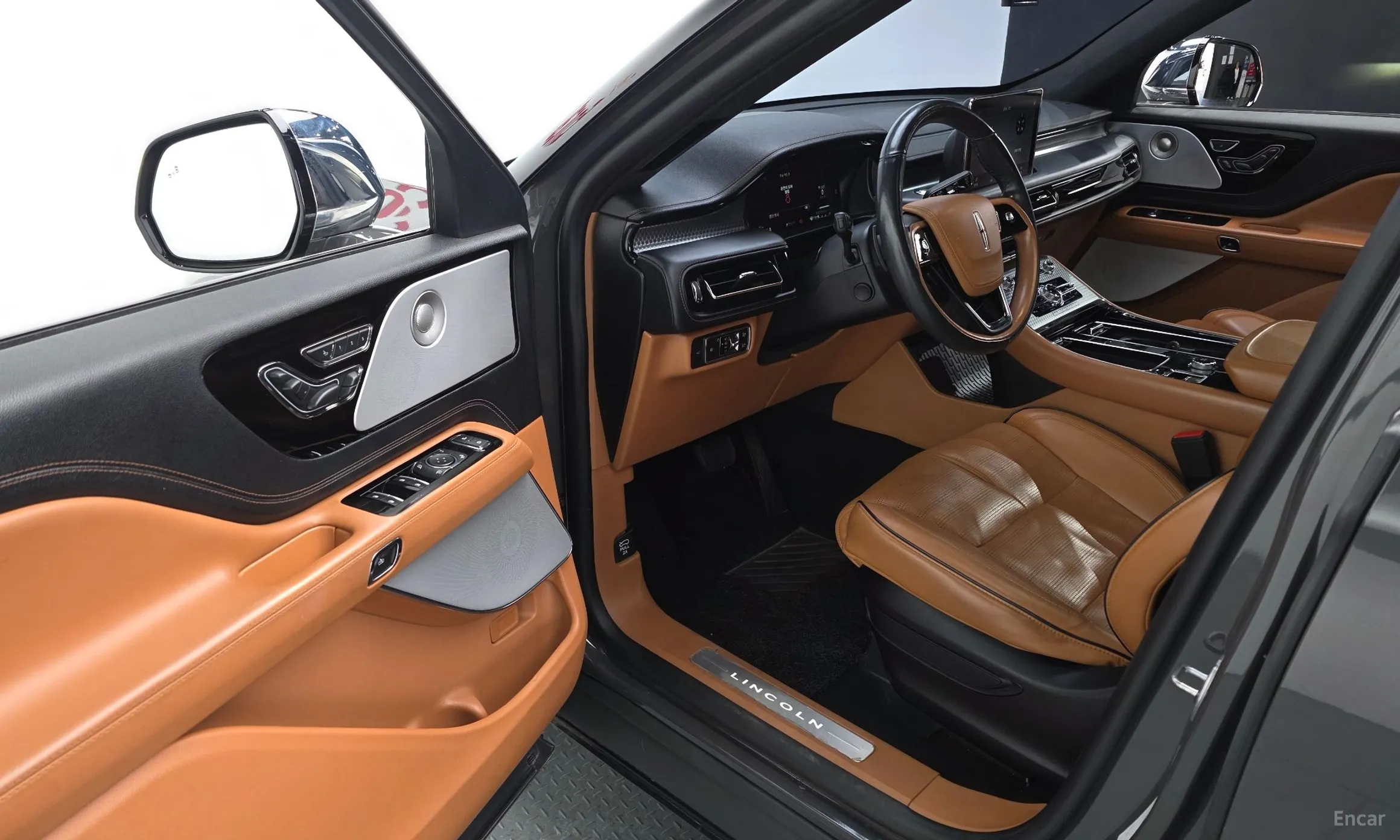 Lincoln Aviator 2nd Generation превью 10