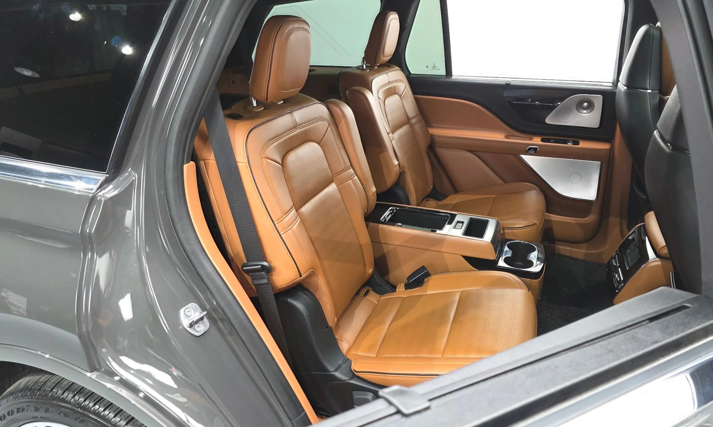 Lincoln Aviator 2nd Generation превью 11