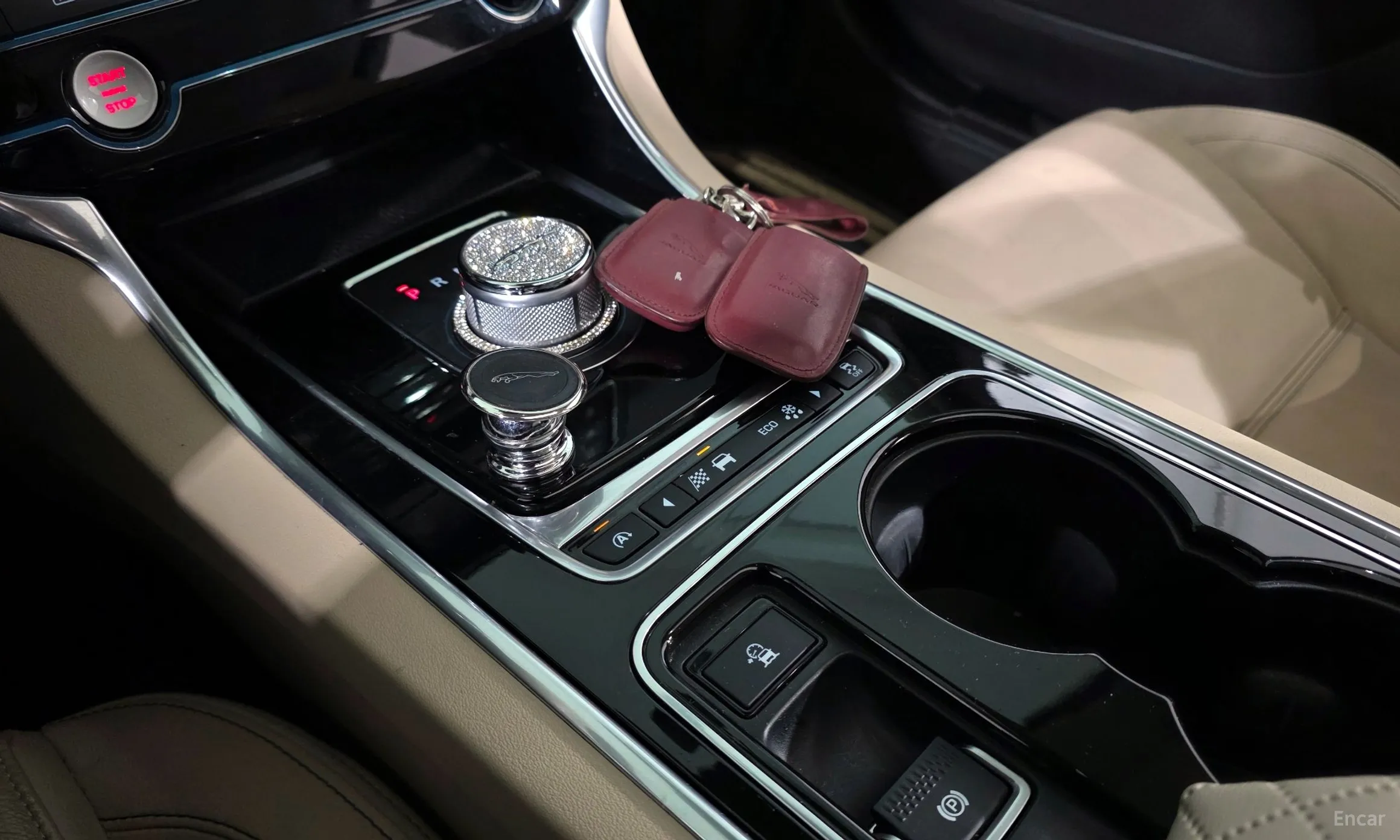 Jaguar XE превью 9