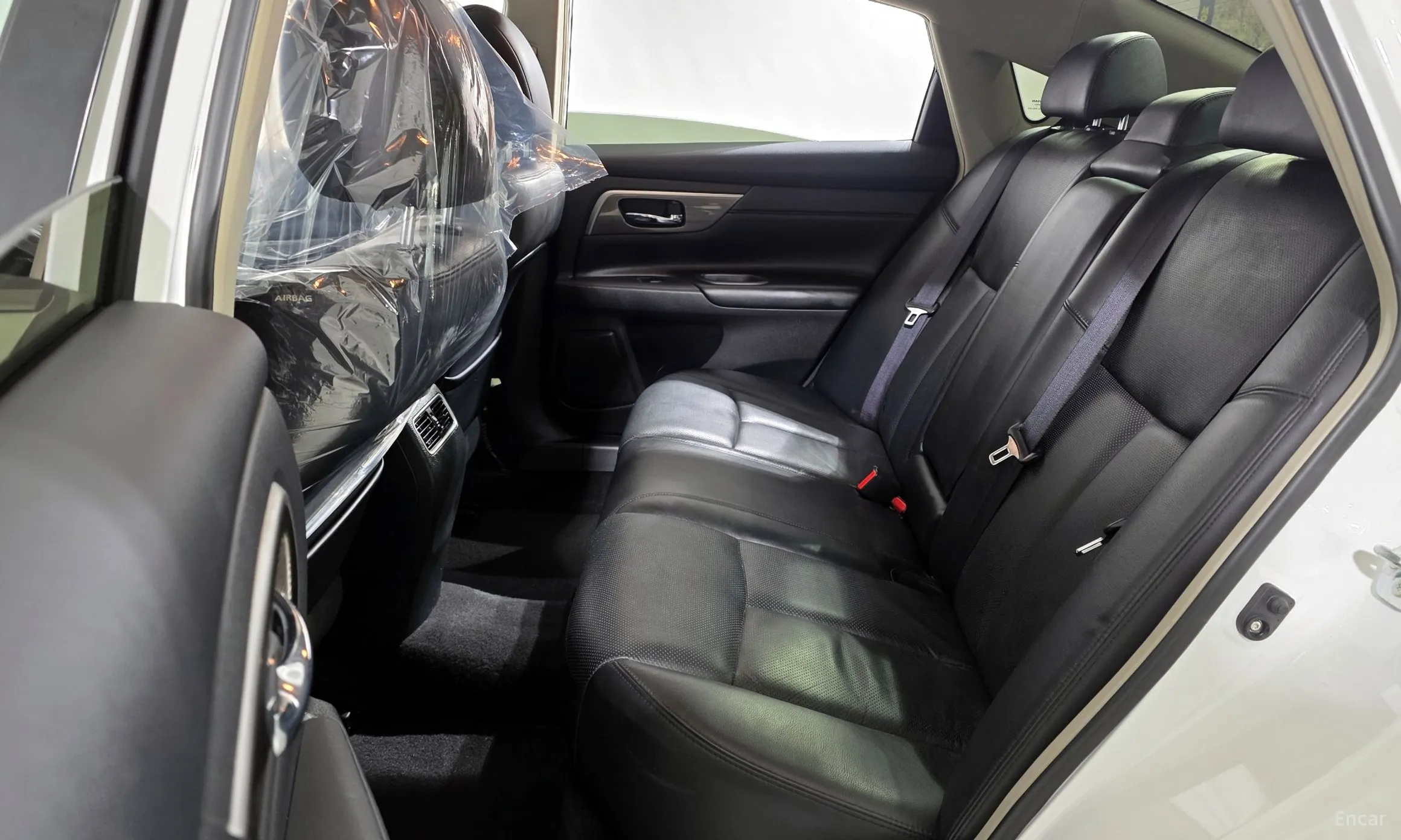 Nissan Altima превью 12