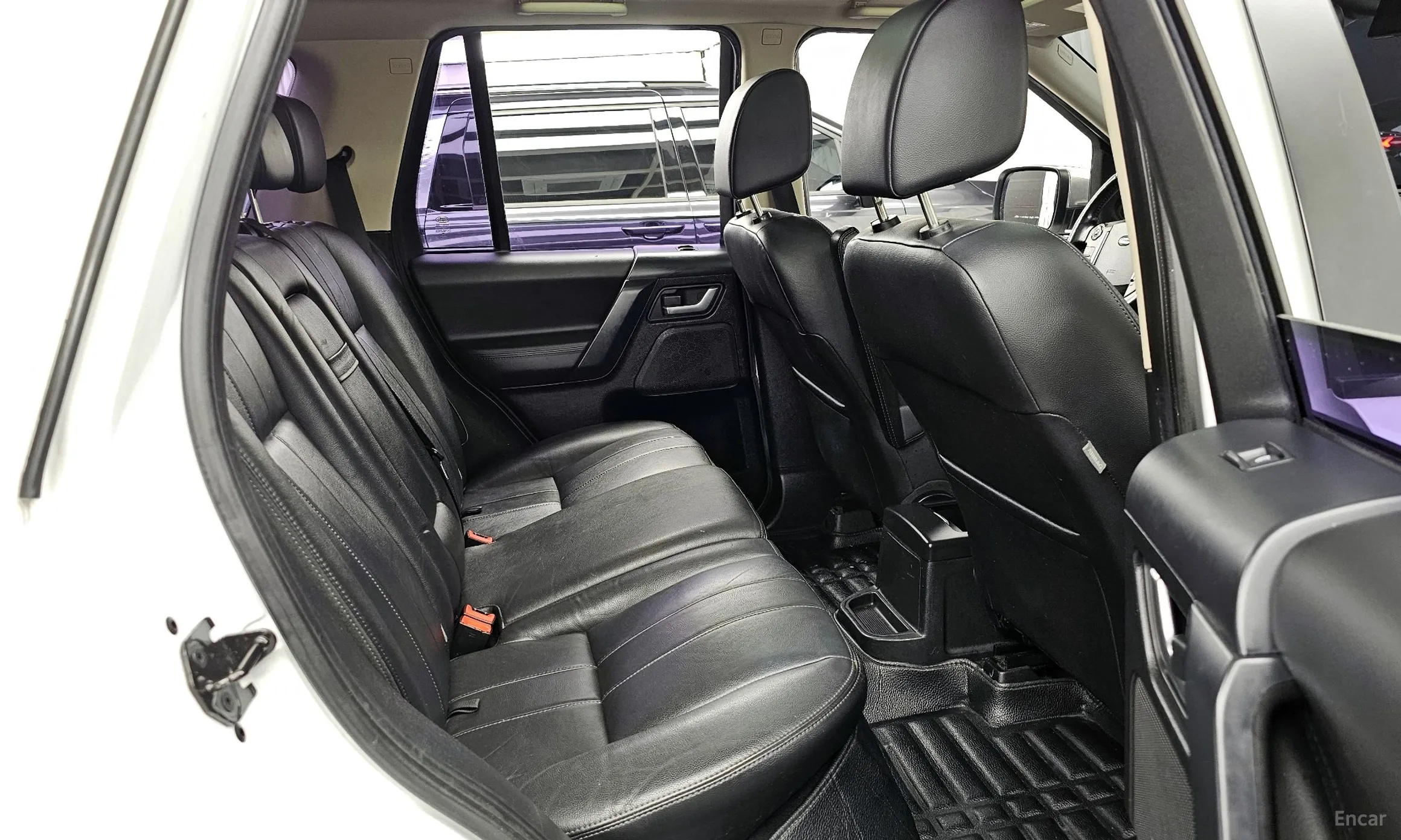 Land Rover Freelander 2 превью 12